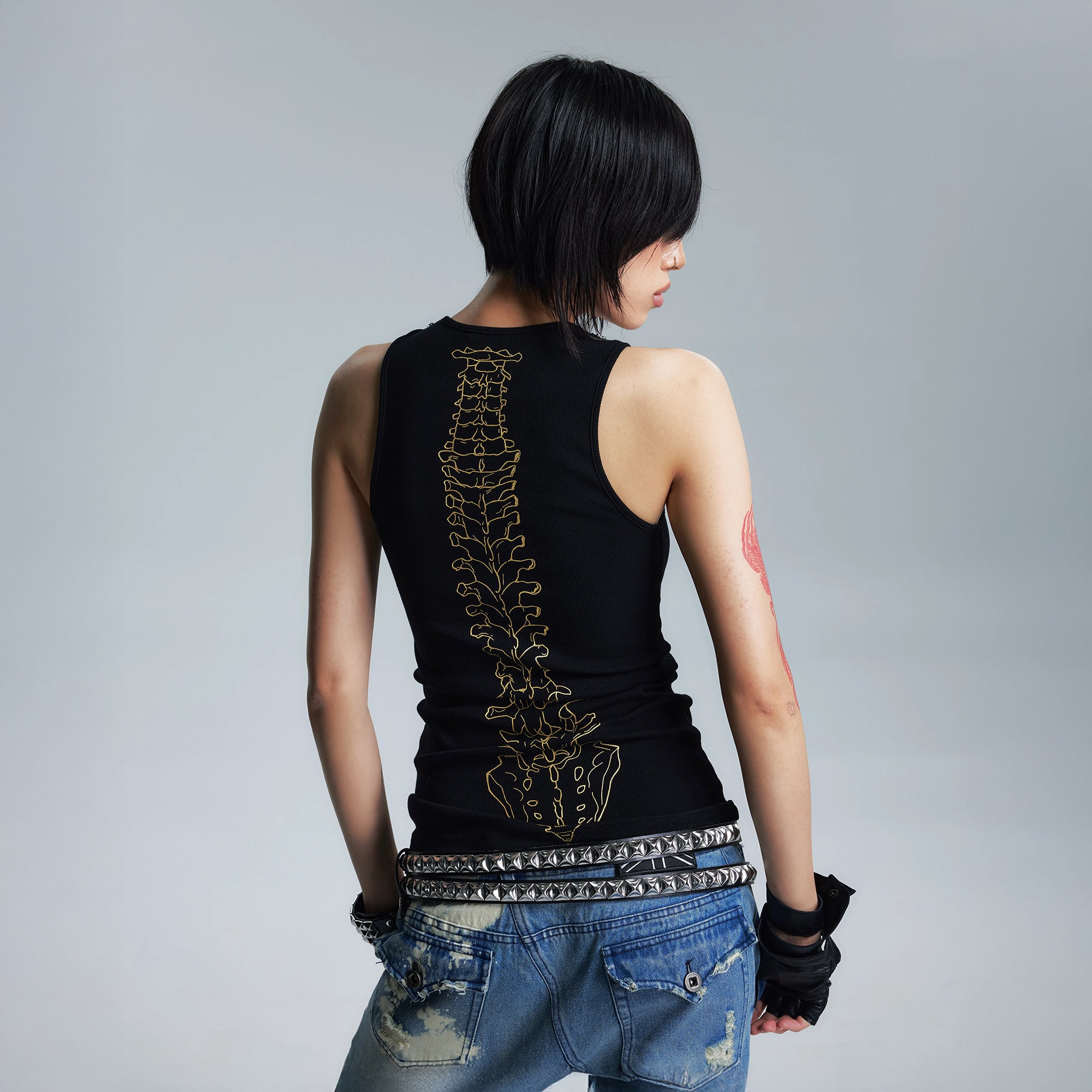 NONAME SPACE Spine Graphic Ribbed Tank Top
