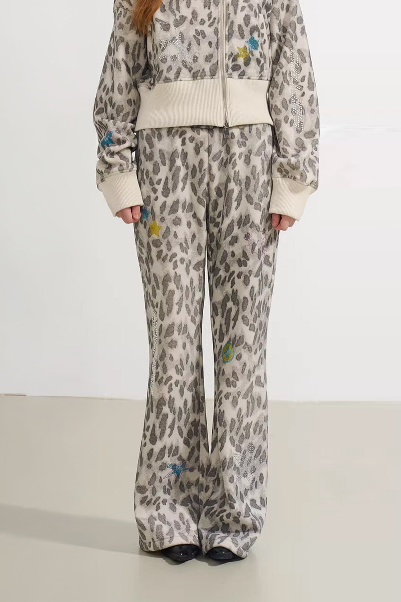 SOFITTE Full-Print Leopard Diamond Flared Sweatpants