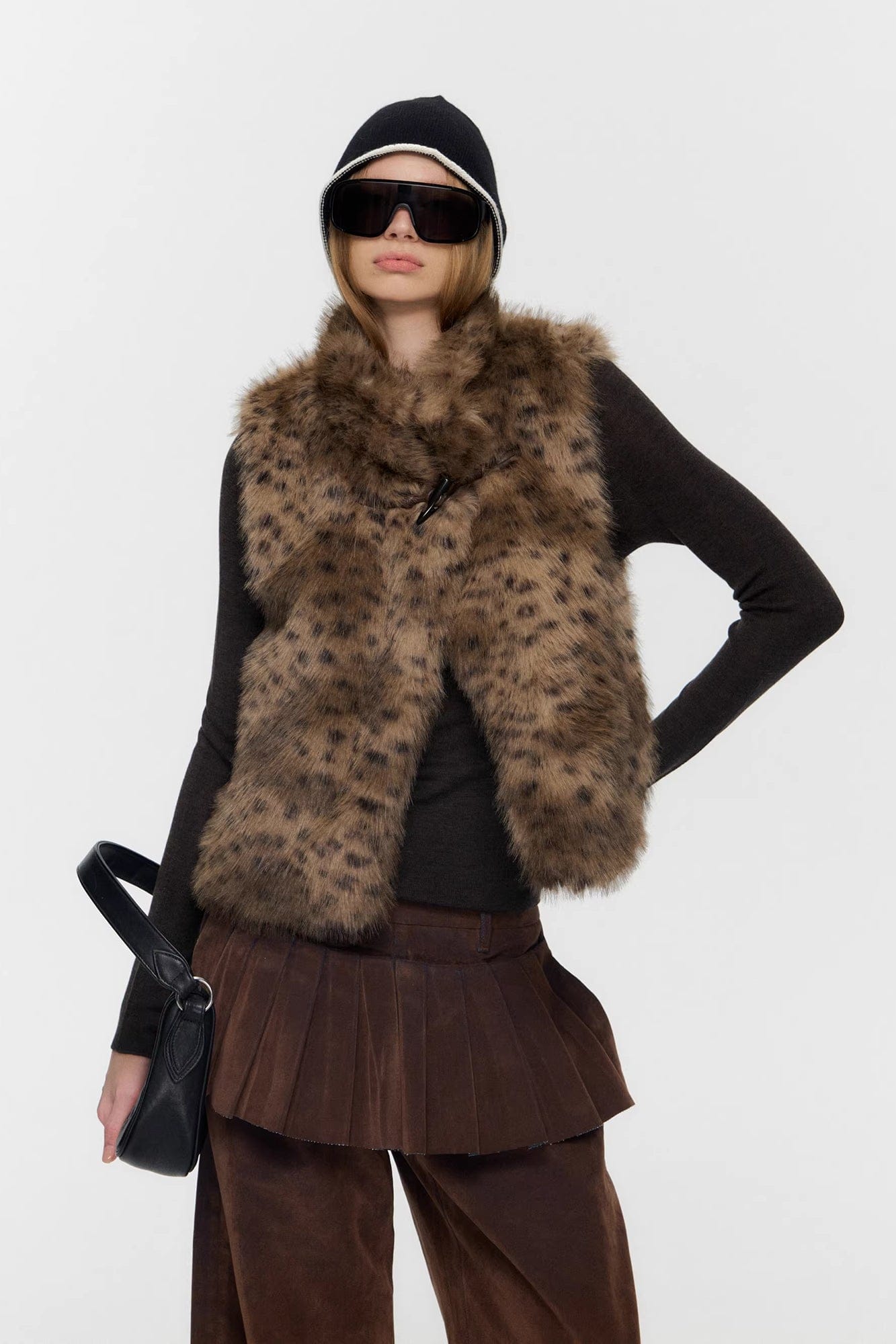 10AMSOTIIIIIIRED Asymmetrical Front Toggle Faux Fur Vest