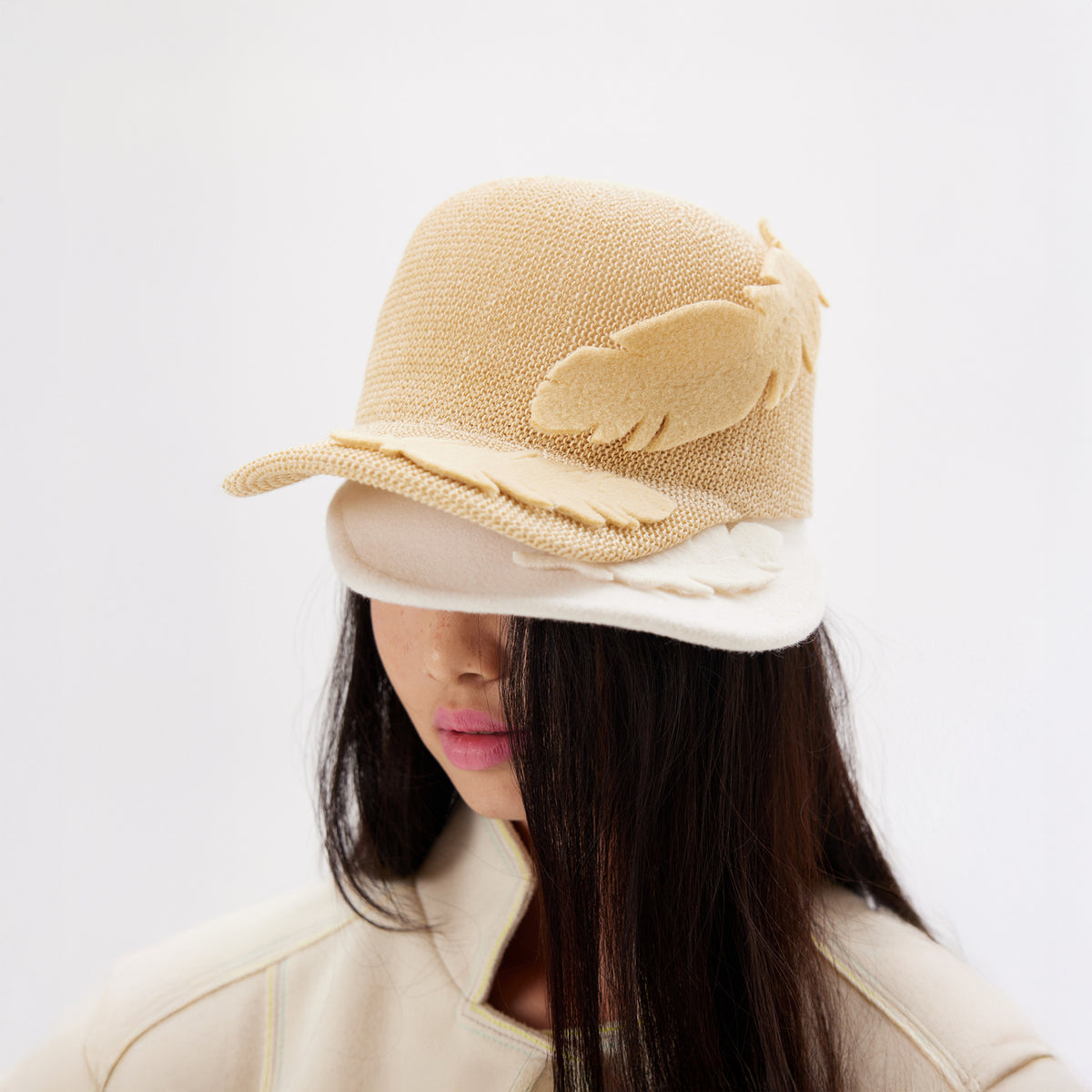 9266 STUDIO Retro Feather Embellished Cap