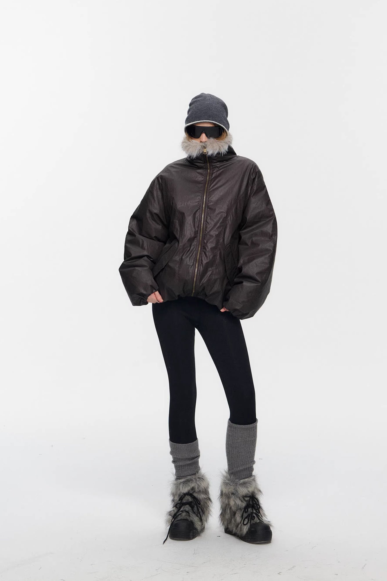 10AMSOTIIIIIIRED Water-Repellent Duck Down Puffer Jacket
