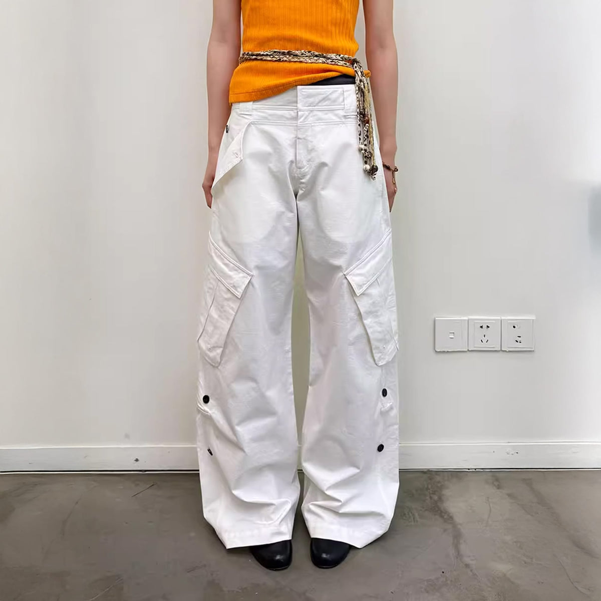 NEVERSEEZ Snap-Hem Multi-Pocket Cargo Pants