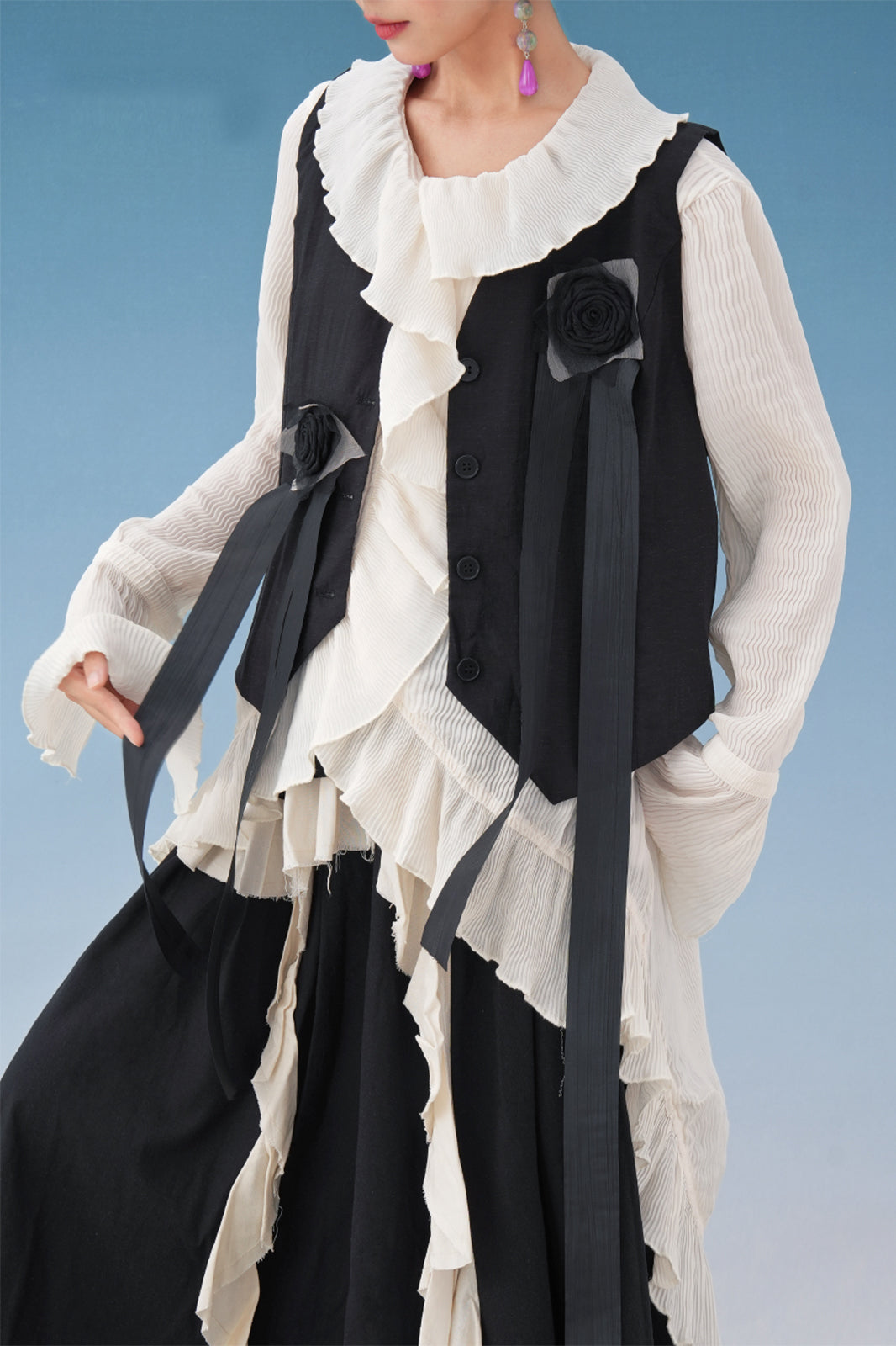 NOPMOB Rosette Fringe Irregular Linen Vest