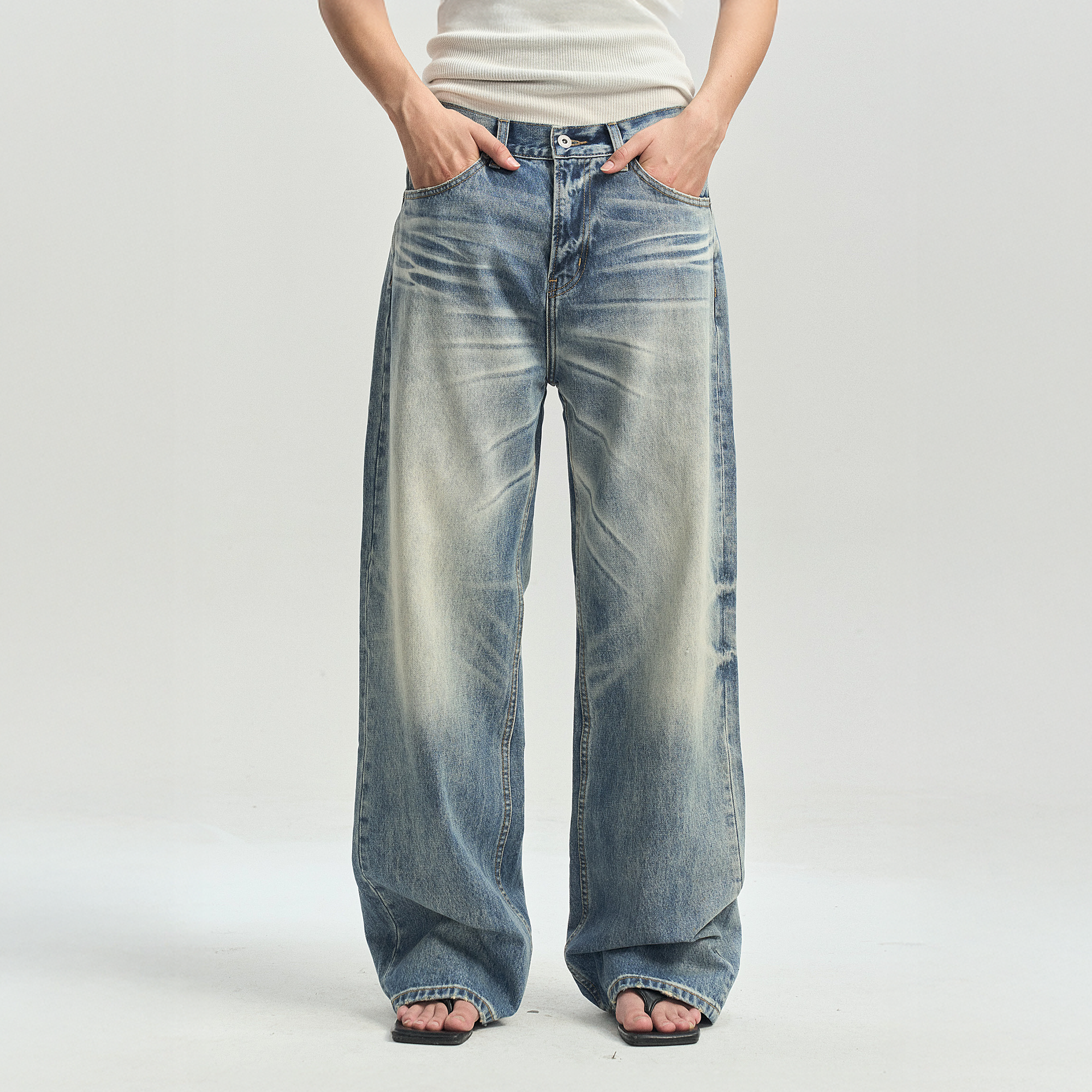 LEONSENSE Whiskering Washed Straight-Leg Jeans