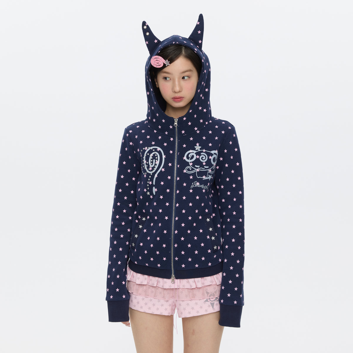 BETWEENAND Glitter Star Full-Print Slim Zip-Up Hoodie