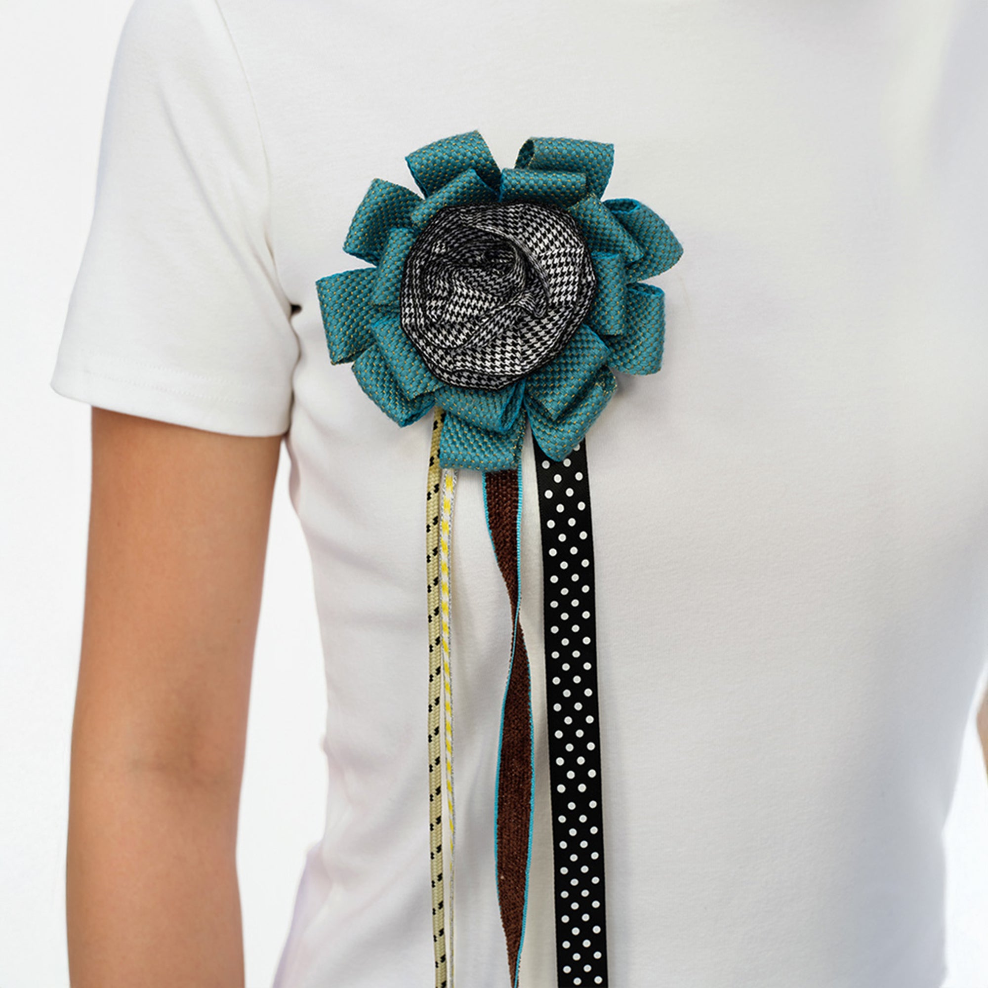 OINIMI Rosette Ribbon Bloom Brooch