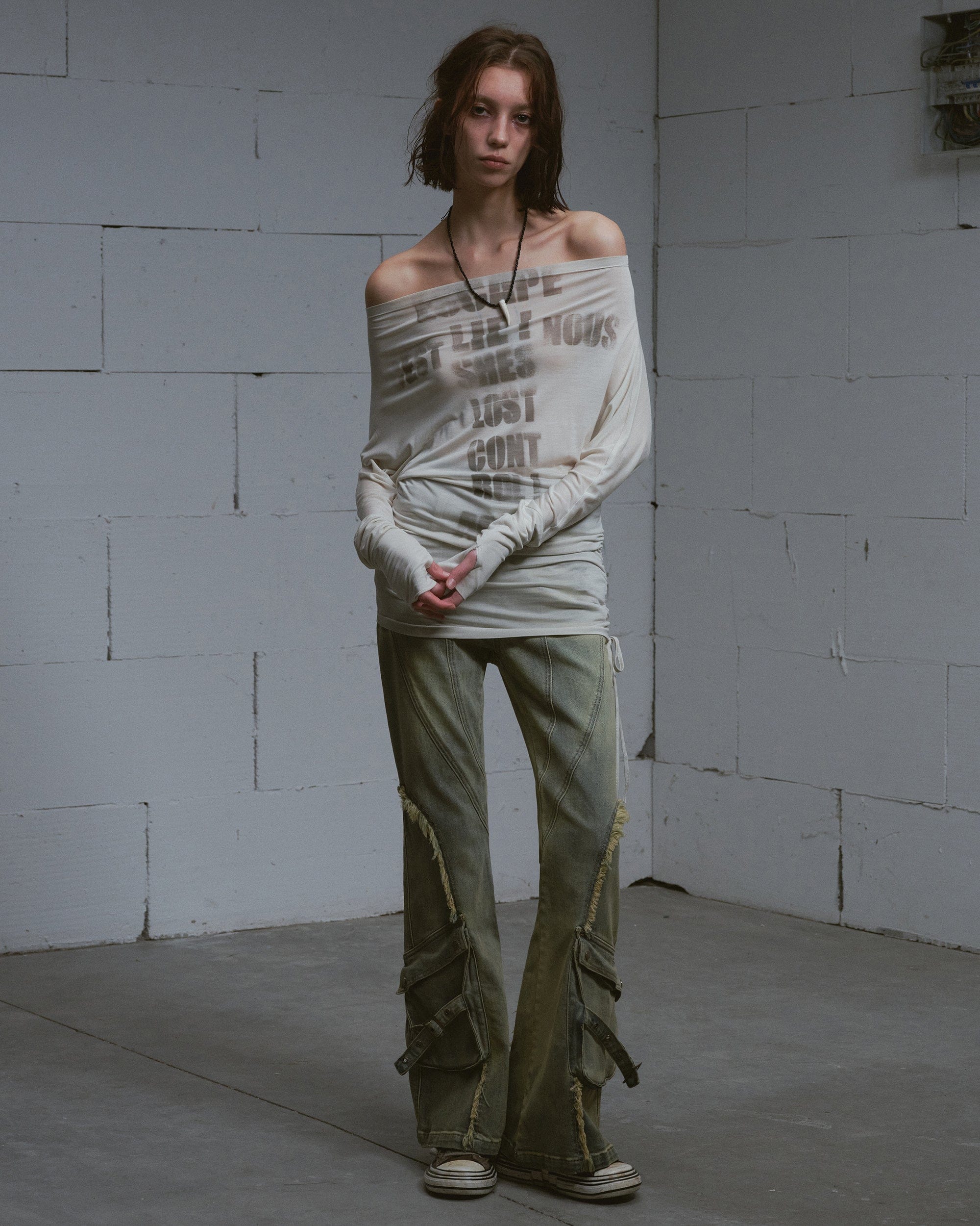 CESTNOUS Dirty Wash Spliced Raw-Edge Flared Jeans