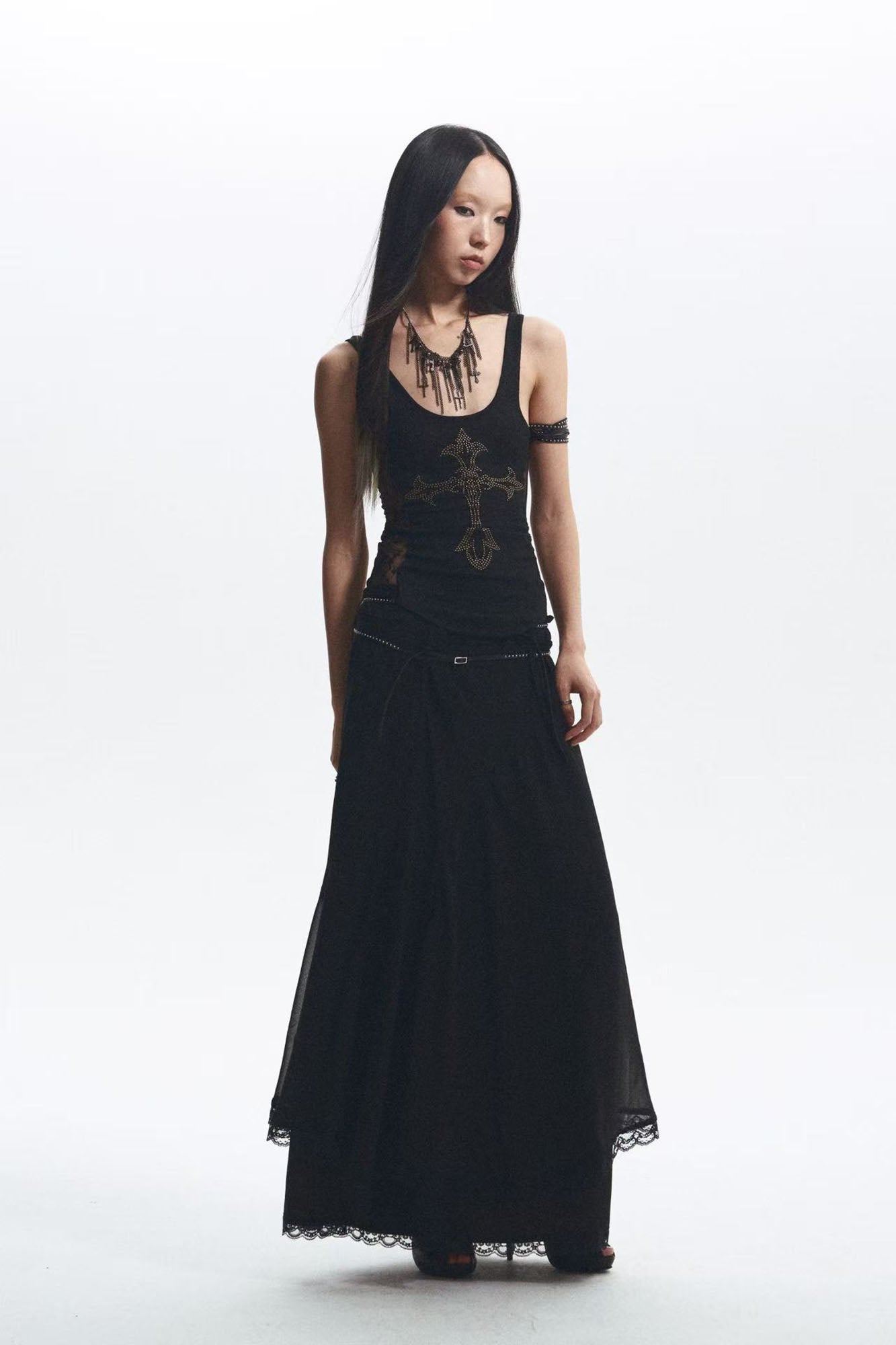 NONAME SPACE Diamond Cross Lace Panel Tank Top