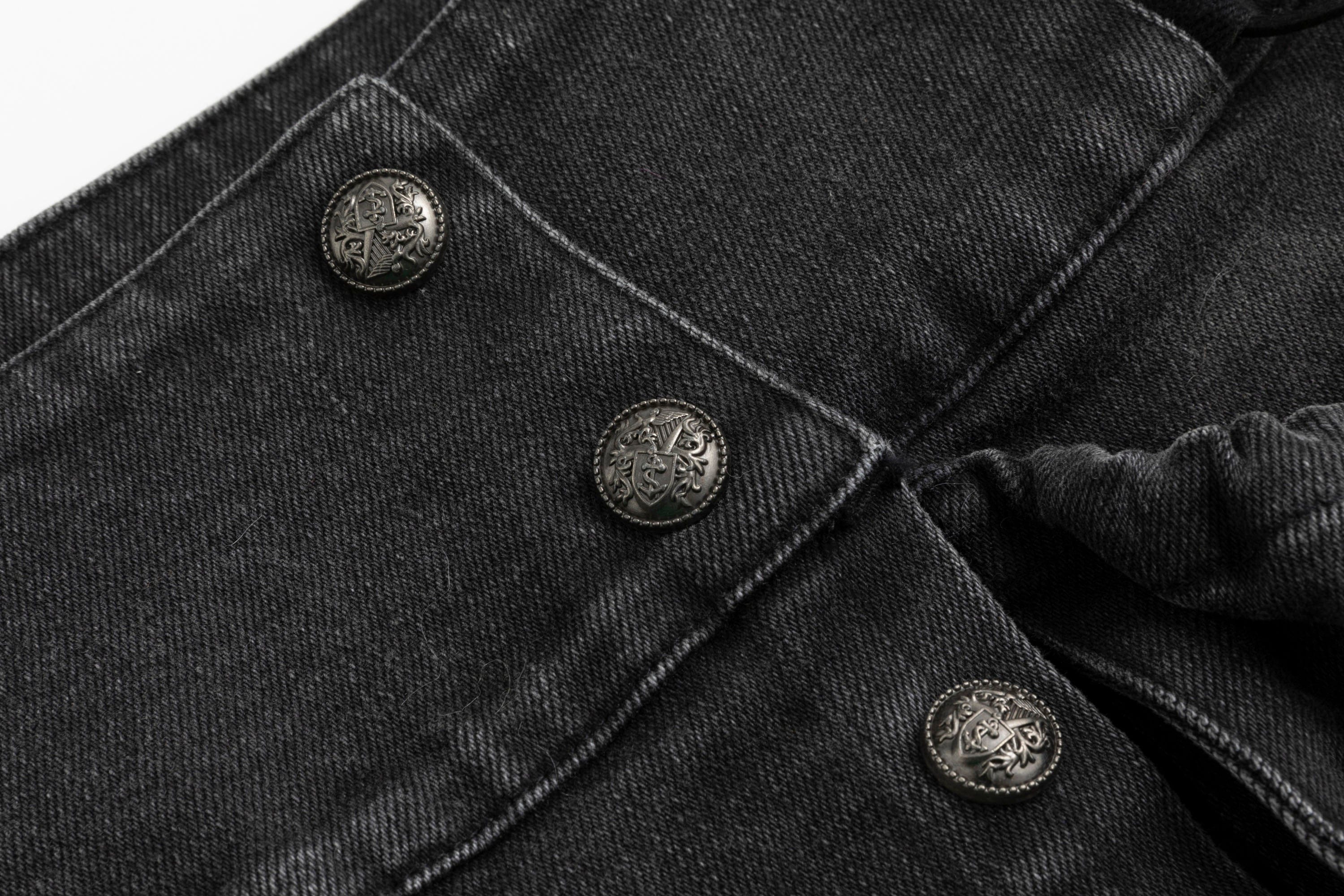 CESTNOUS Double Button Multi-Pocket Shorts