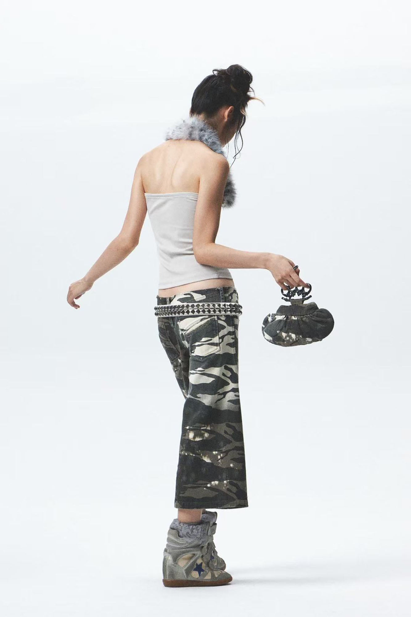 NONAME SPACE Detachable Faux Fur Trim Strapless Top