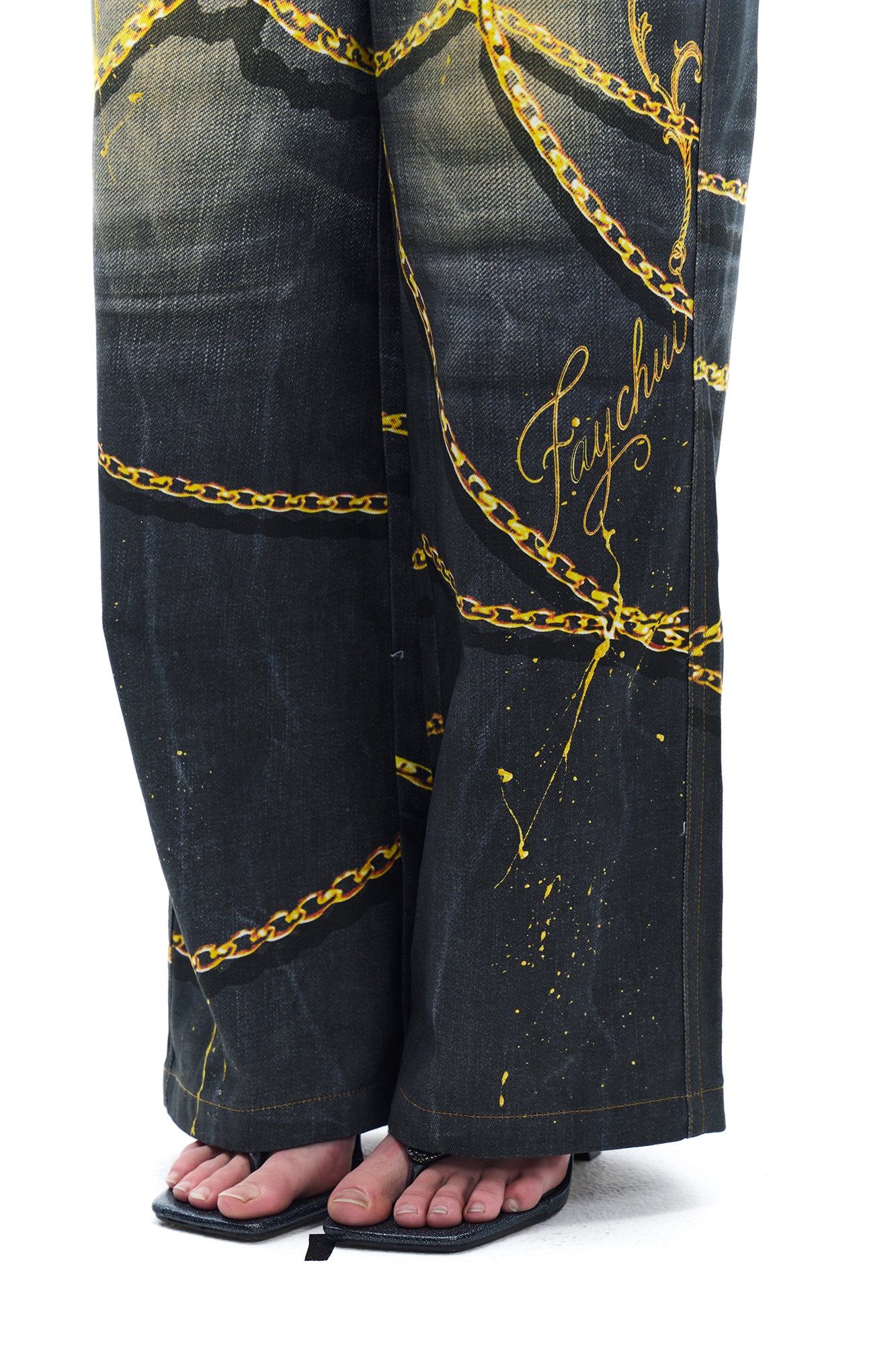 FAYCHUI Chain Graphic Wide-Leg Jeans