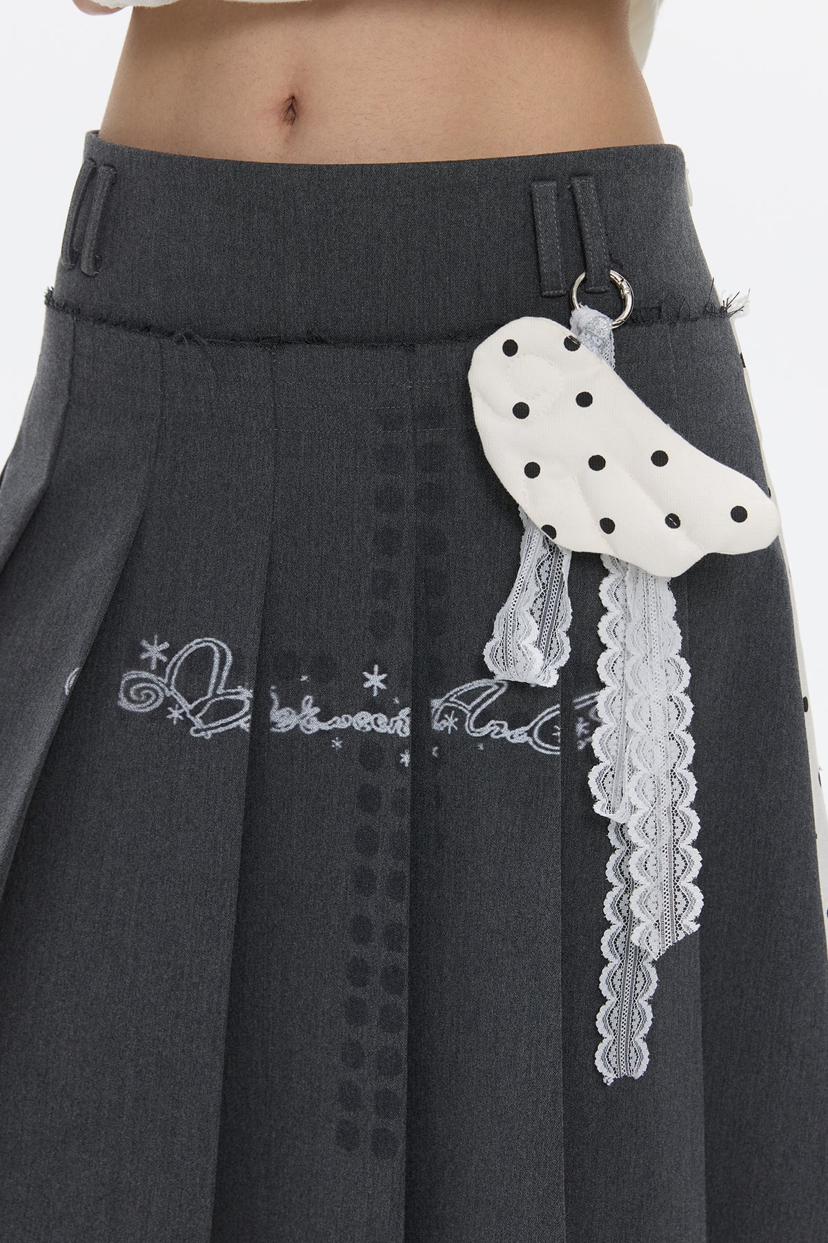 BETWEENAND Reversible Spliced Polka-Dot Pleated Skirt
