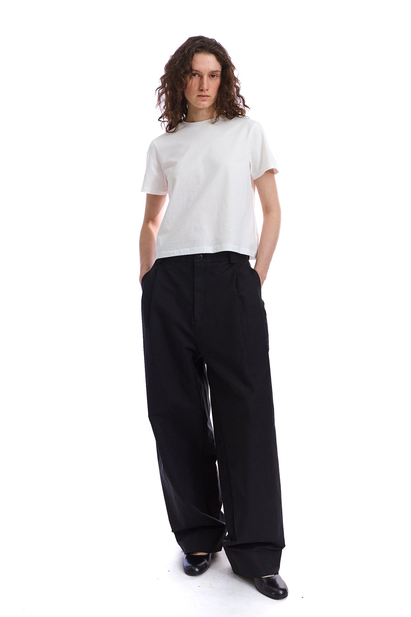 NEVERSEEZ Embroidered Stitched Pleated Barrel Trousers