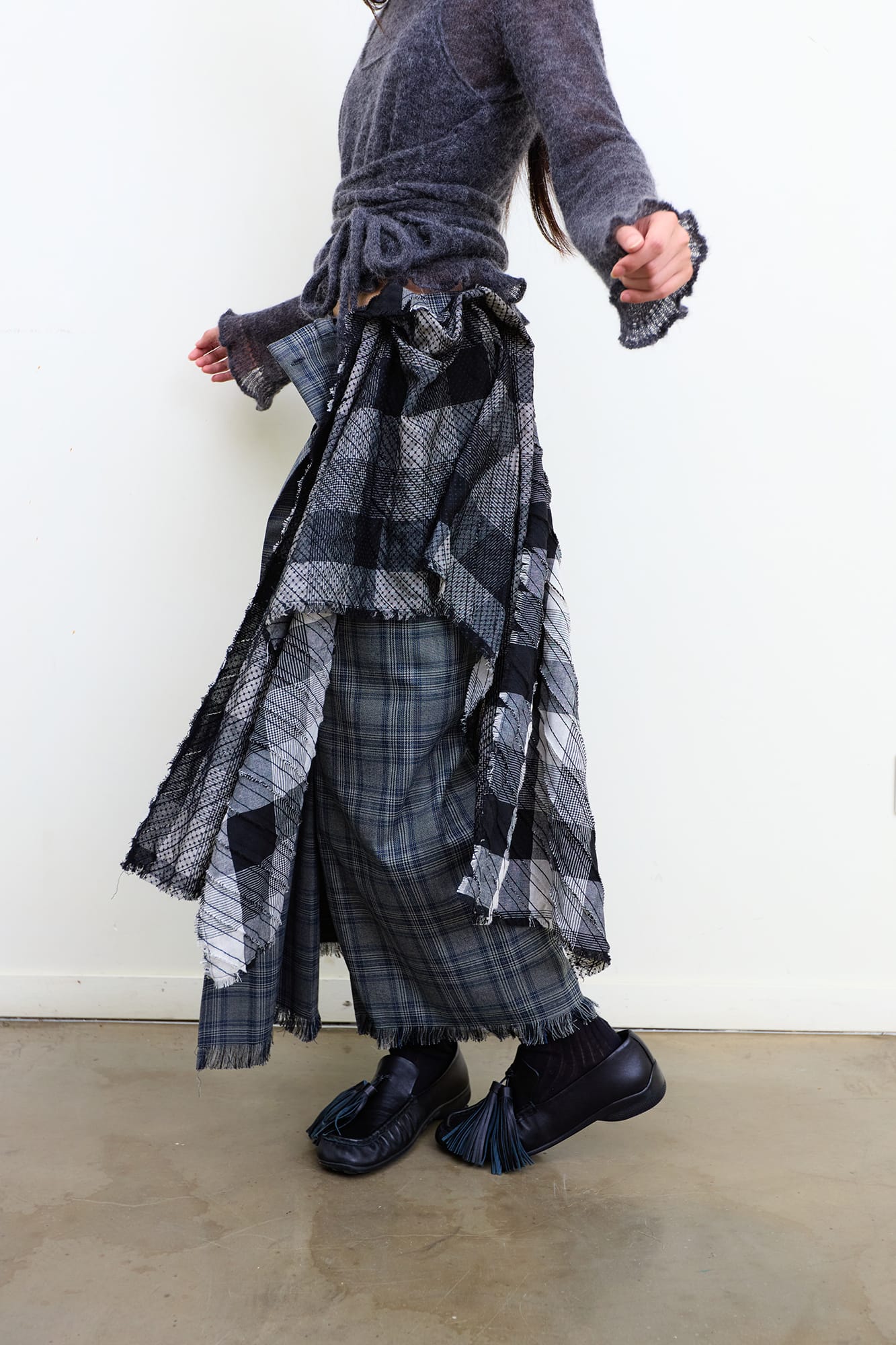 NEVERSEEZ Detachable Waist Scarf Pleated Plaid Maxi Skirt