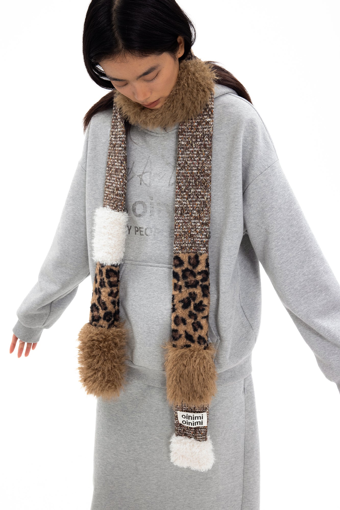 OINIMI Leopard Knit Spliced Faux Fur Scarf