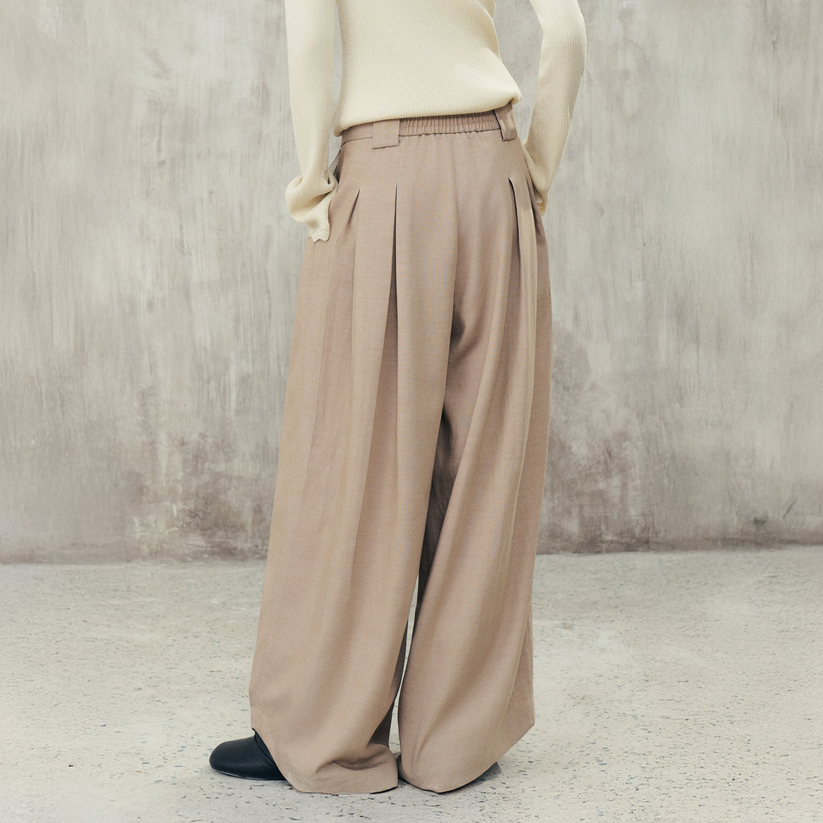SAME FLOW Draped Pleated Wide-Leg Pants