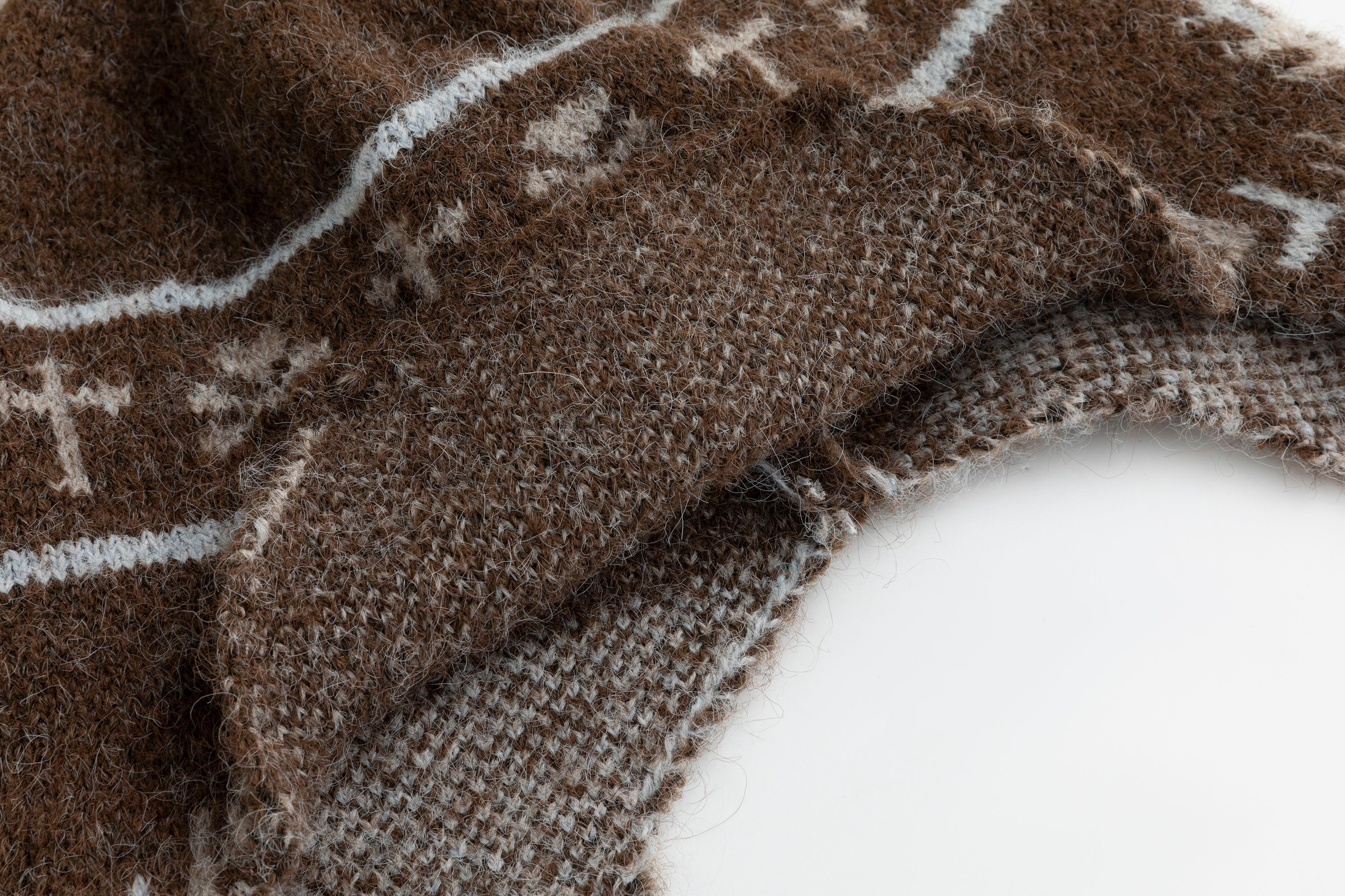 CESTNOUS Snowflake Jacquard Knit Chullo