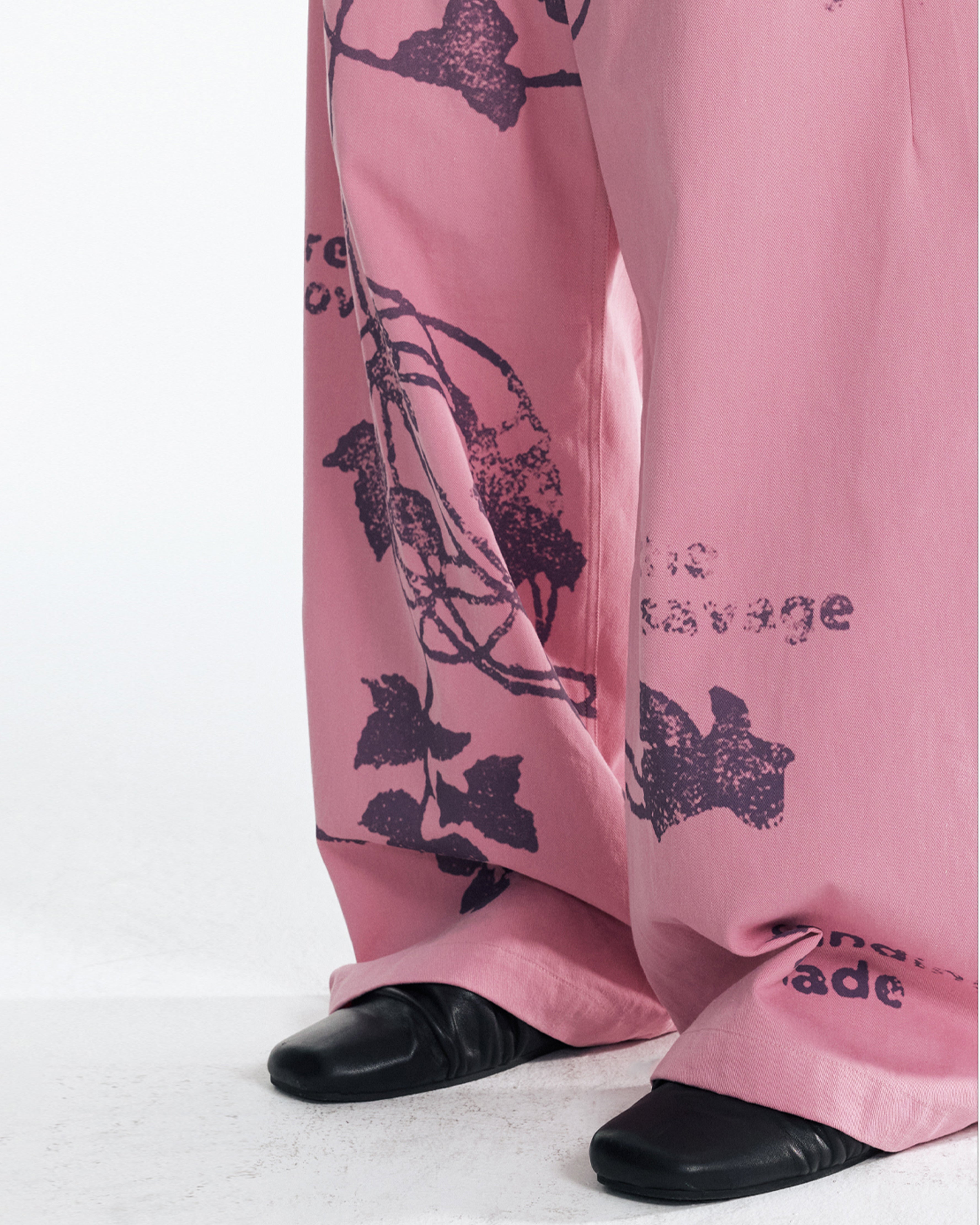 1997 POSTOFFICE Lilac Vine Full-Print Curved Jeans