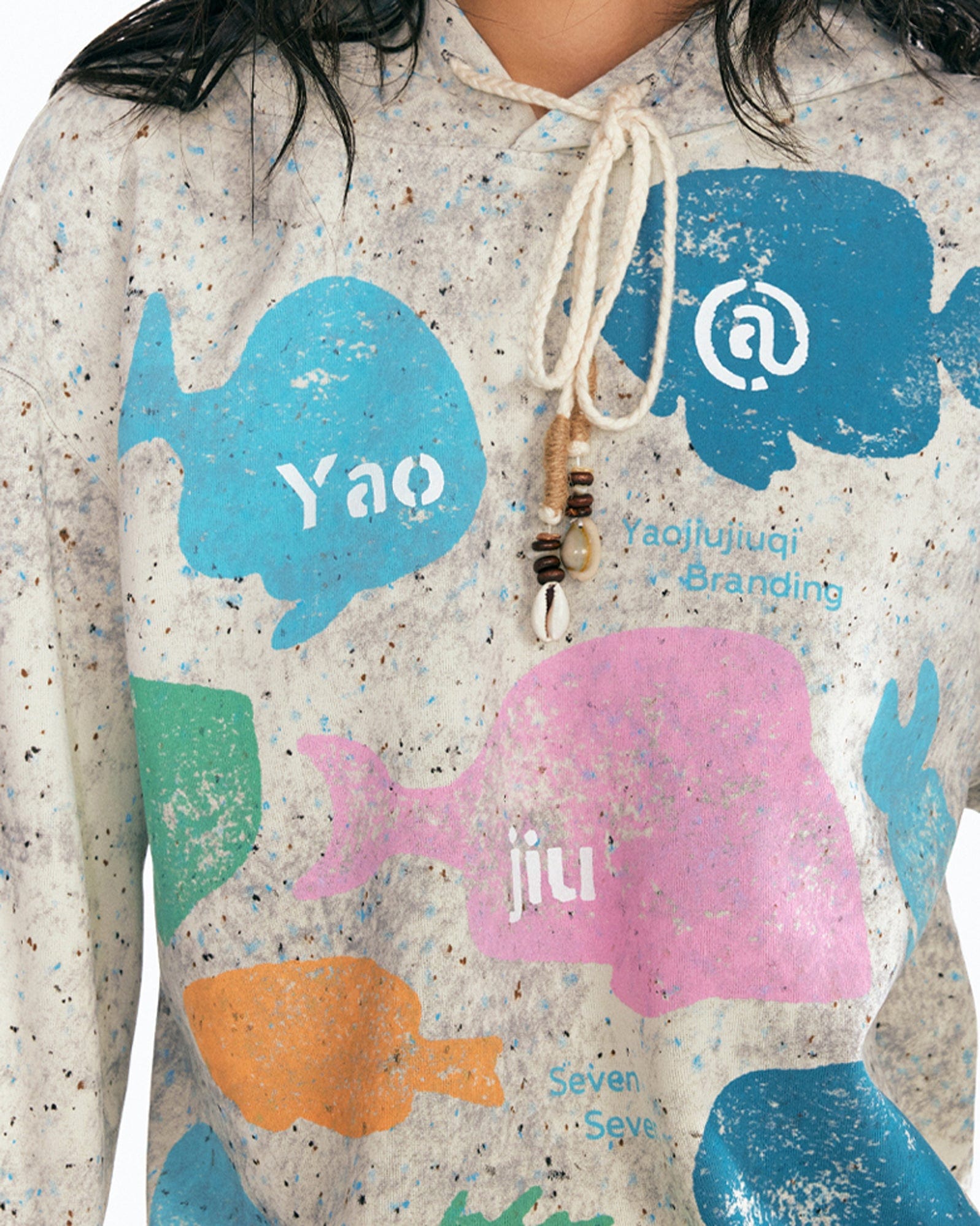 1997 POSTOFFICE Retro Fish Graphic Shell-Bead Hoodie