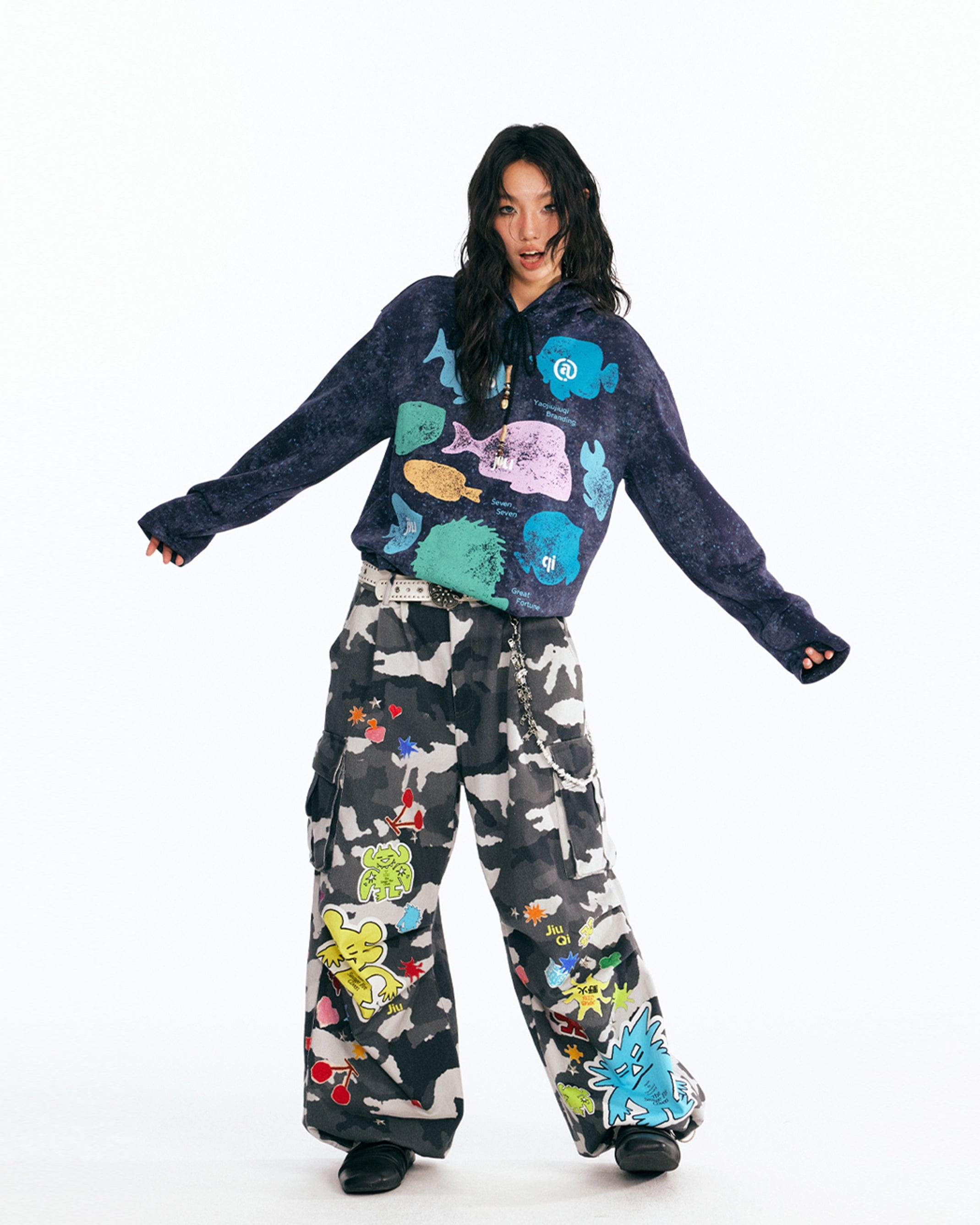 1997 POSTOFFICE Retro Fish Graphic Shell-Bead Hoodie