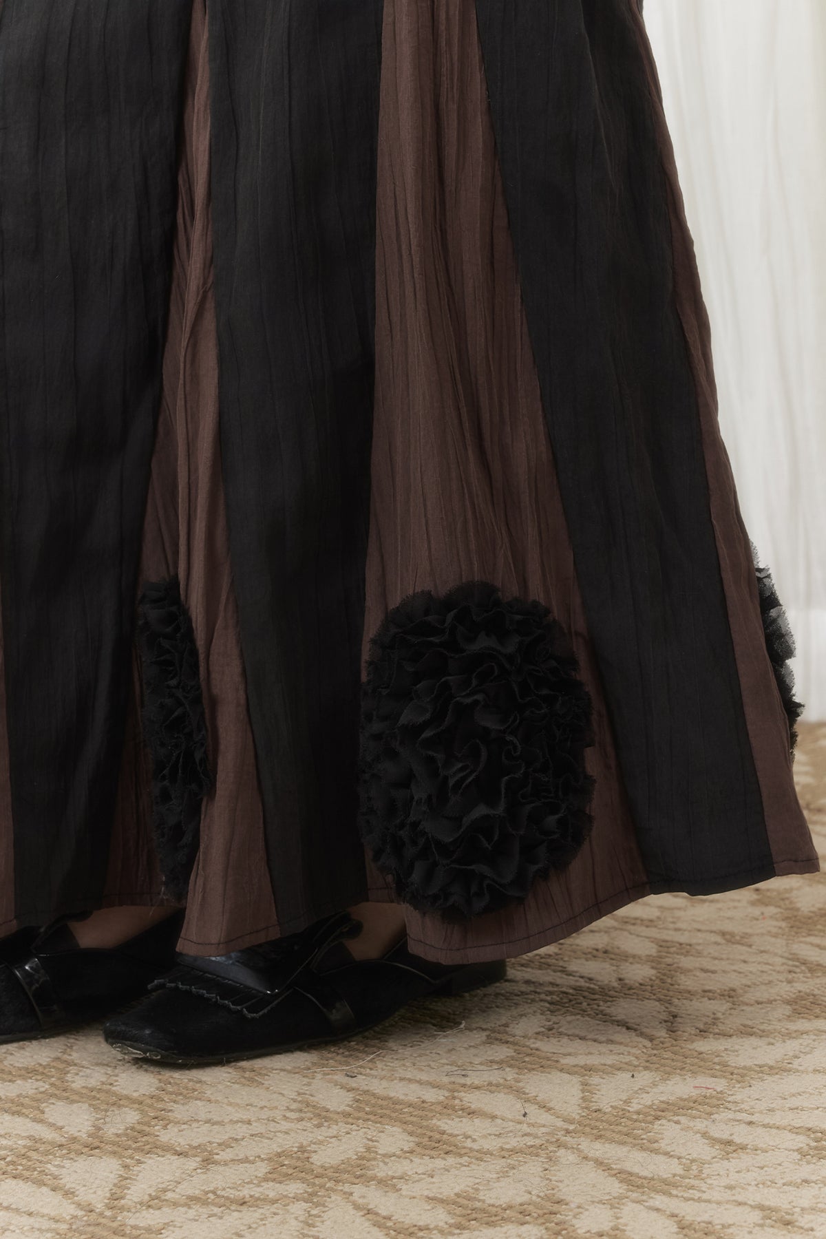 SENSELF Paneled Crinkled Rosette Maxi Skirt Brown