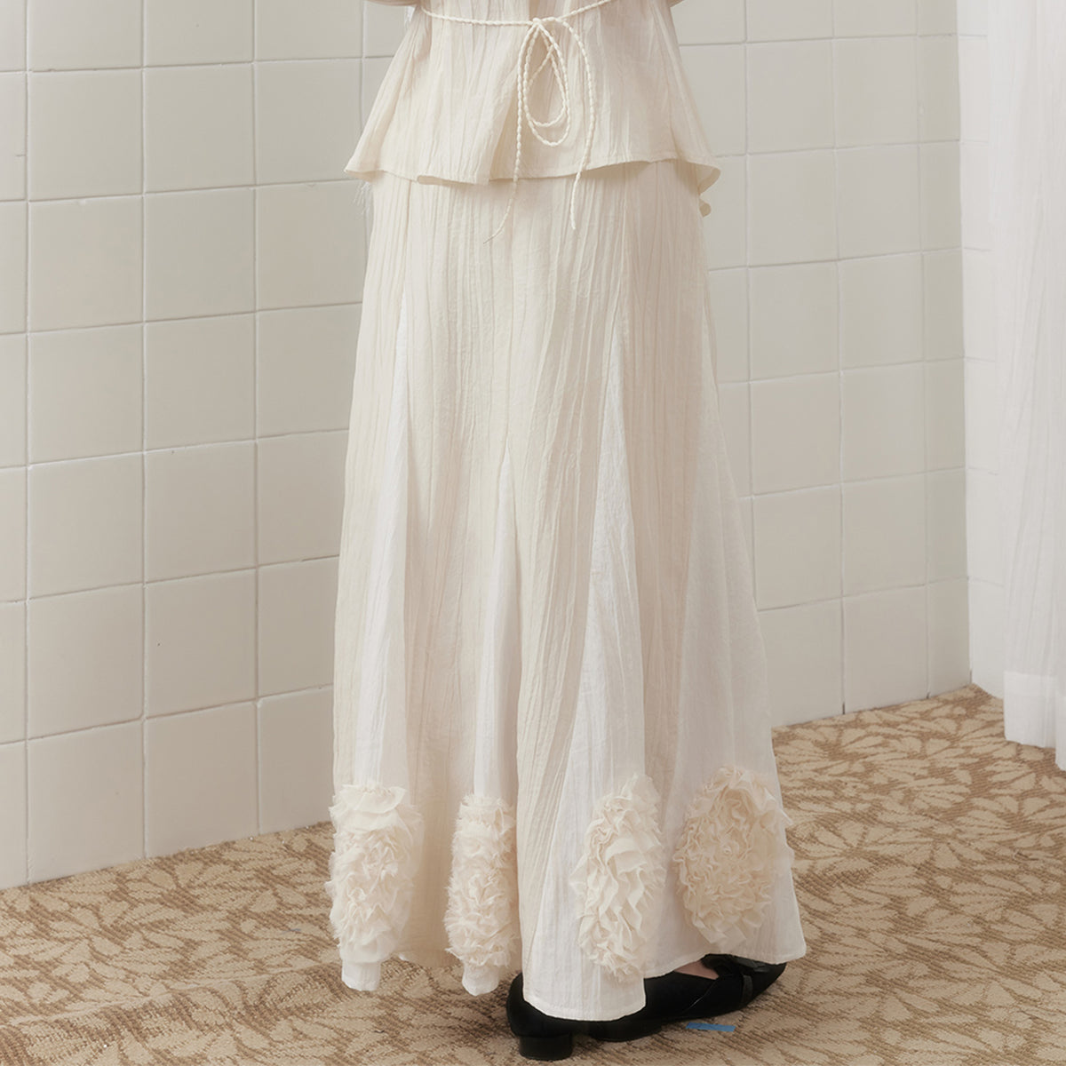 SENSELF Paneled Crinkled Rosette Maxi Skirt Beige