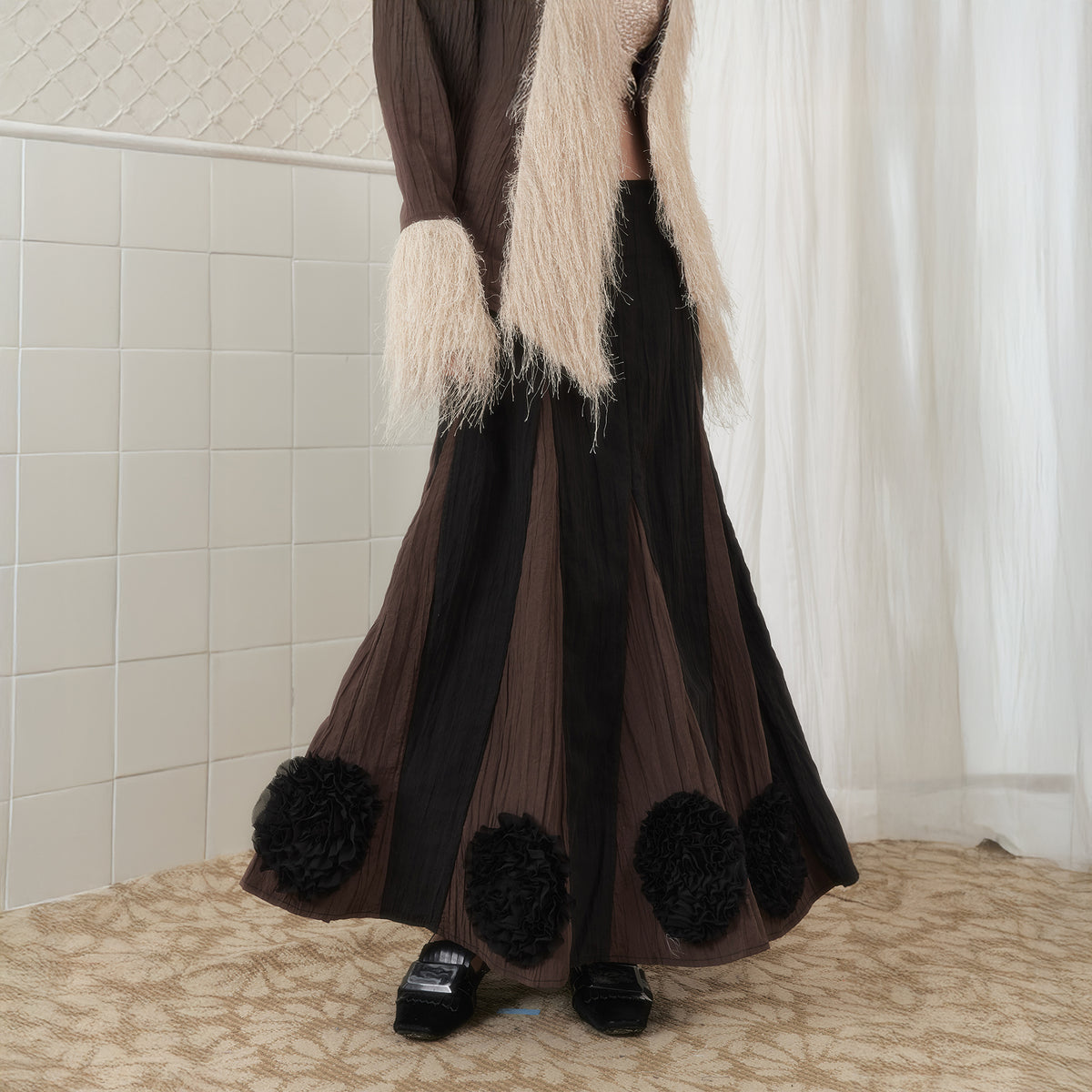 SENSELF Paneled Crinkled Rosette Maxi Skirt Brown
