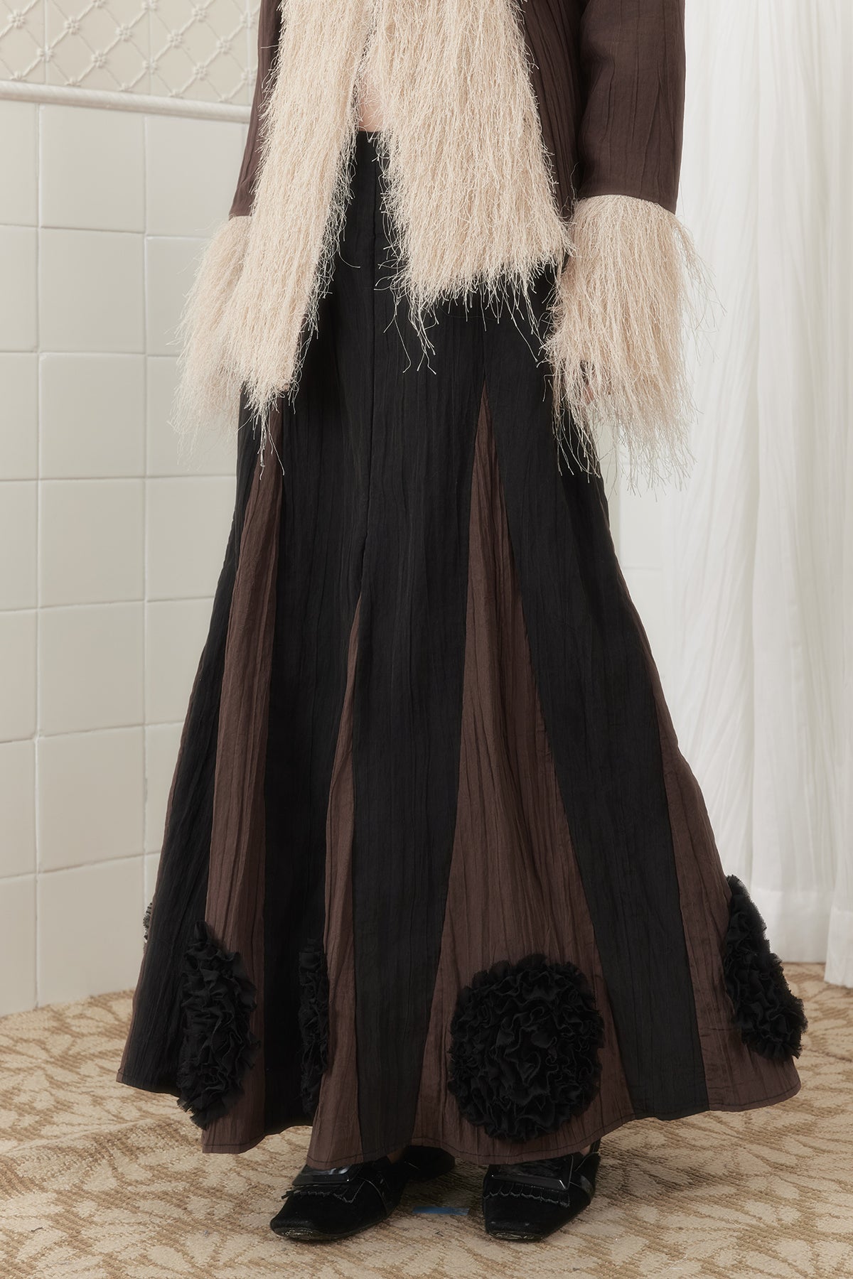 SENSELF Paneled Crinkled Rosette Maxi Skirt Brown