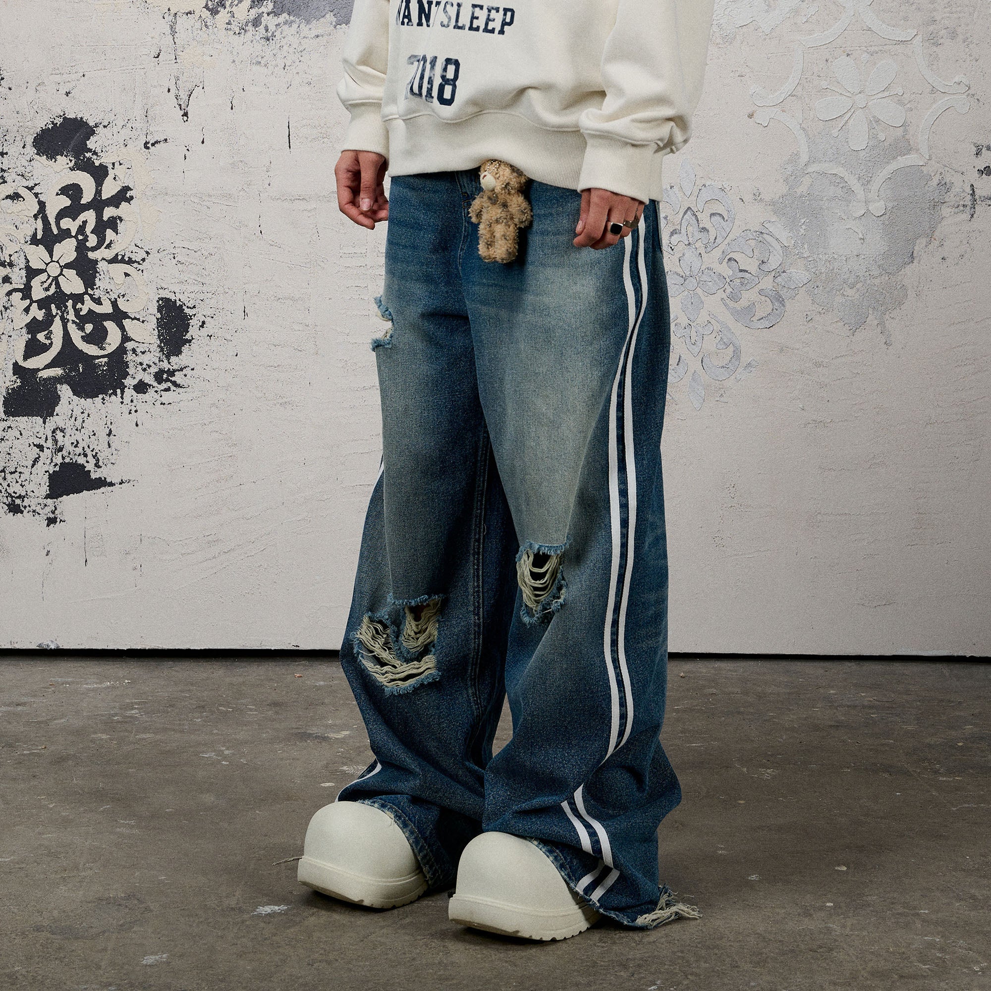 DONSMOKE Ripped Side Stripe Wide-Leg Jeans