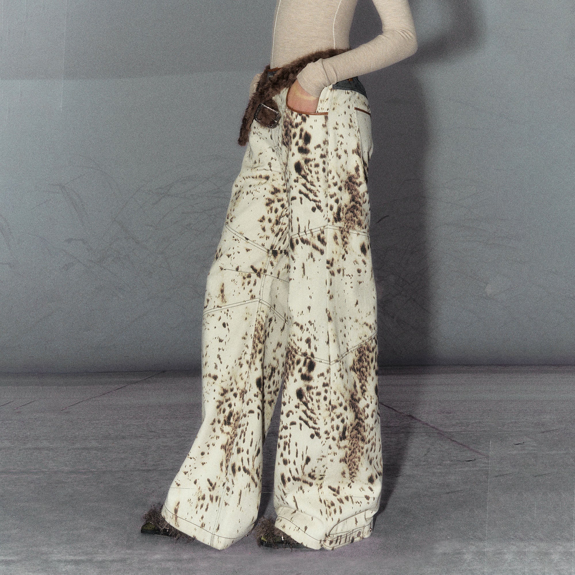 THE NEVERMORE Leopard Full-Print Panel Wide-Leg Pants