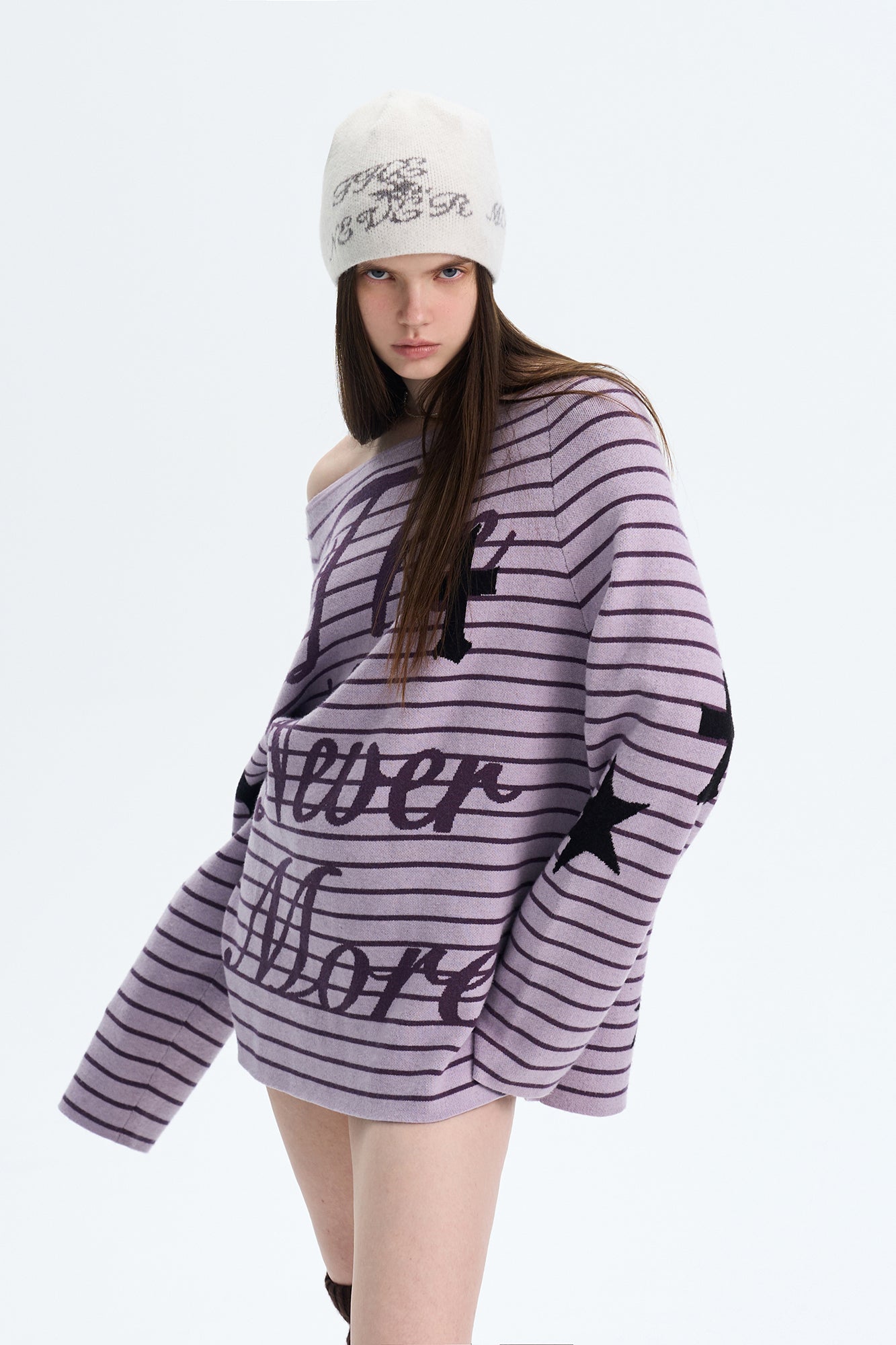 THE NEVERMORE Essential LOGO Graphic Beanie