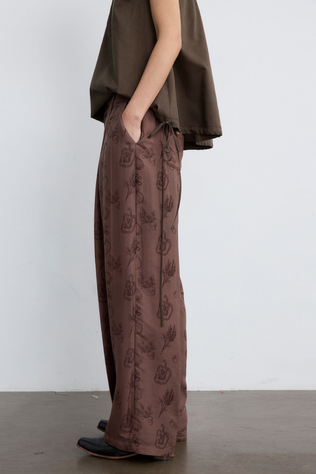 NOESE Pleated Silk-Blended Wide-Leg Pants