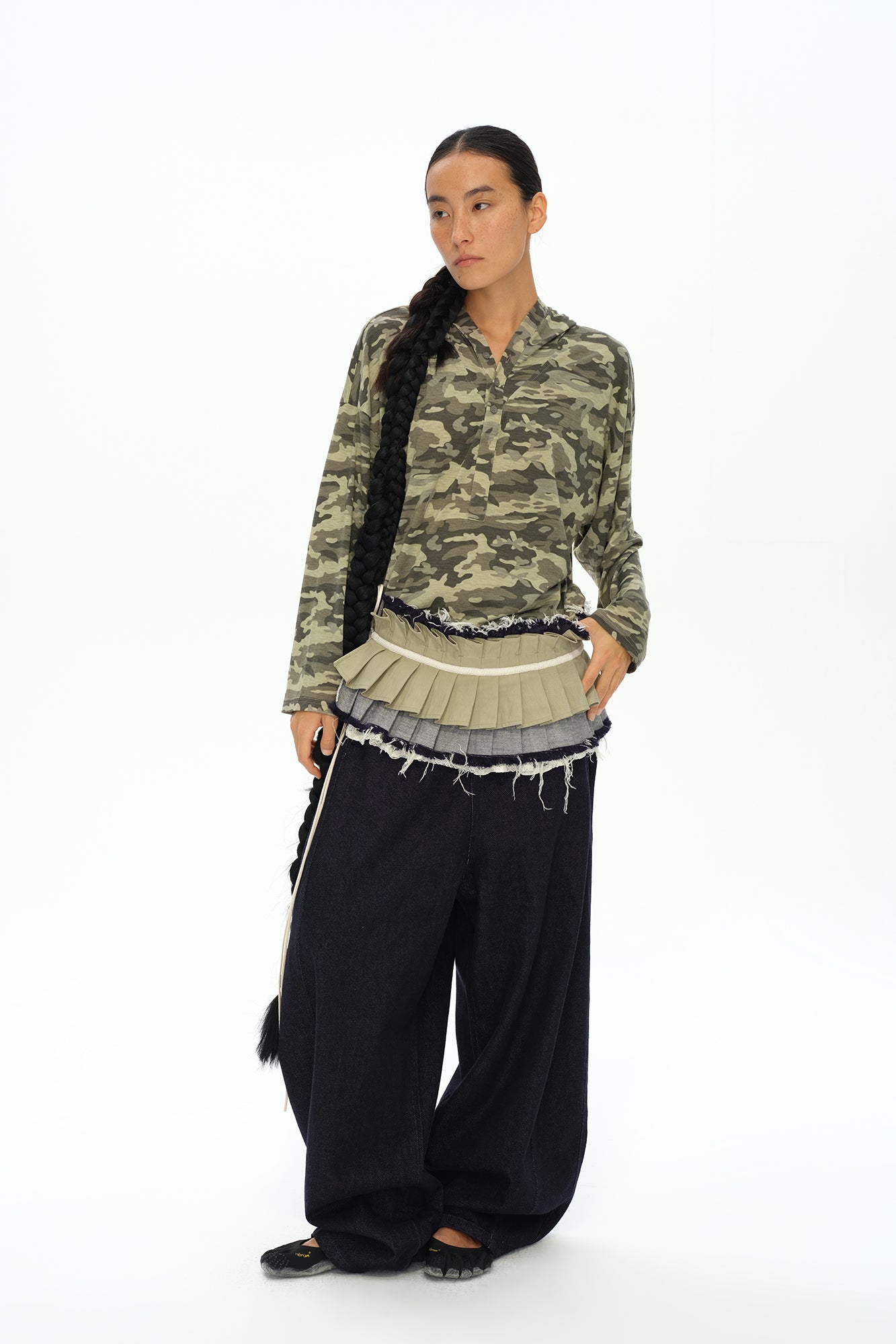 OINIMI Layered Pleated Raw Edge Waist Belt
