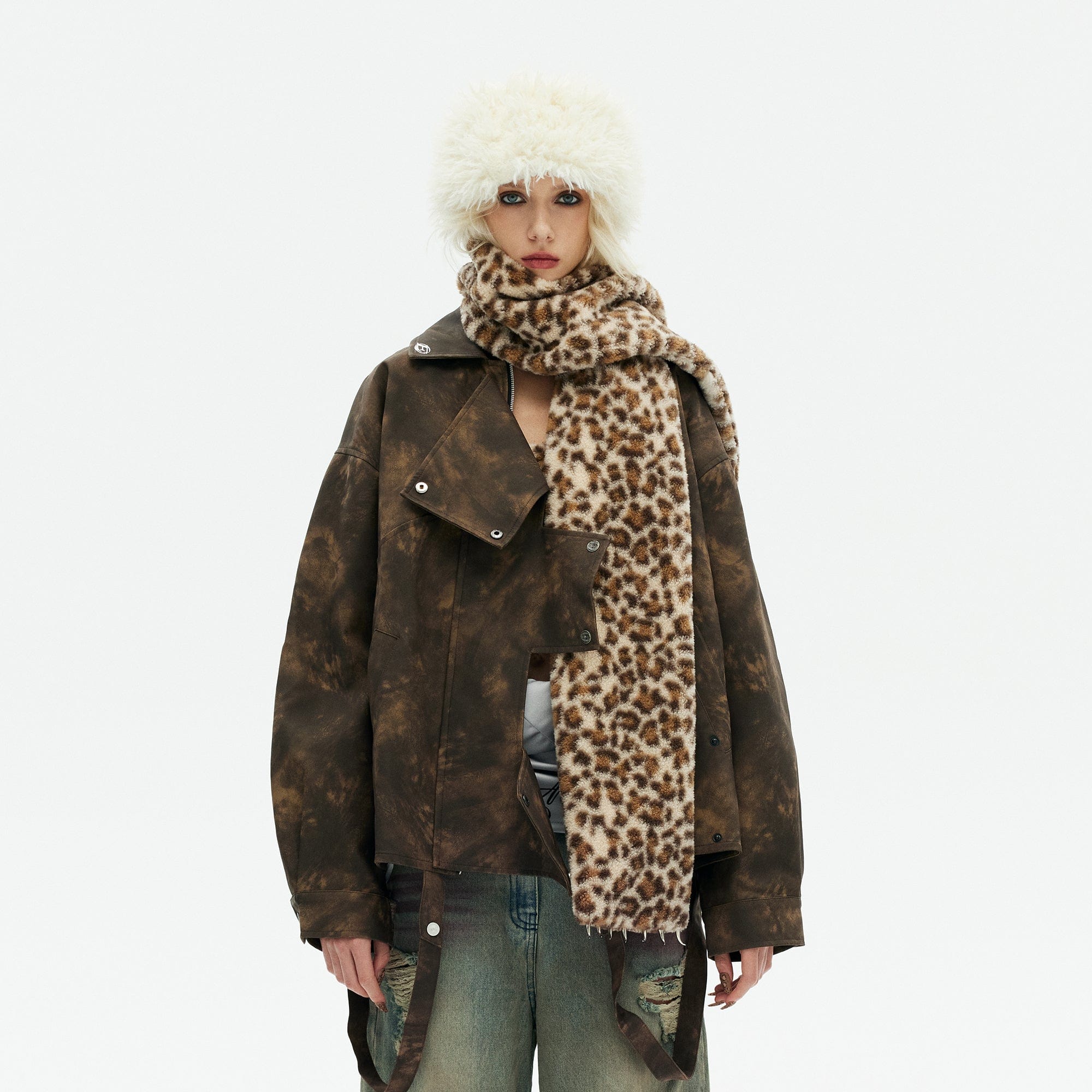 EMOHA Fuzzy Leopard Claw Scarf