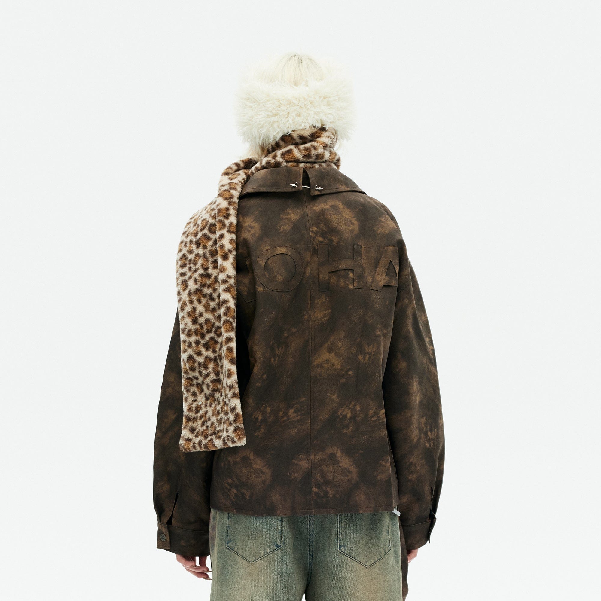 EMOHA Fuzzy Leopard Claw Scarf