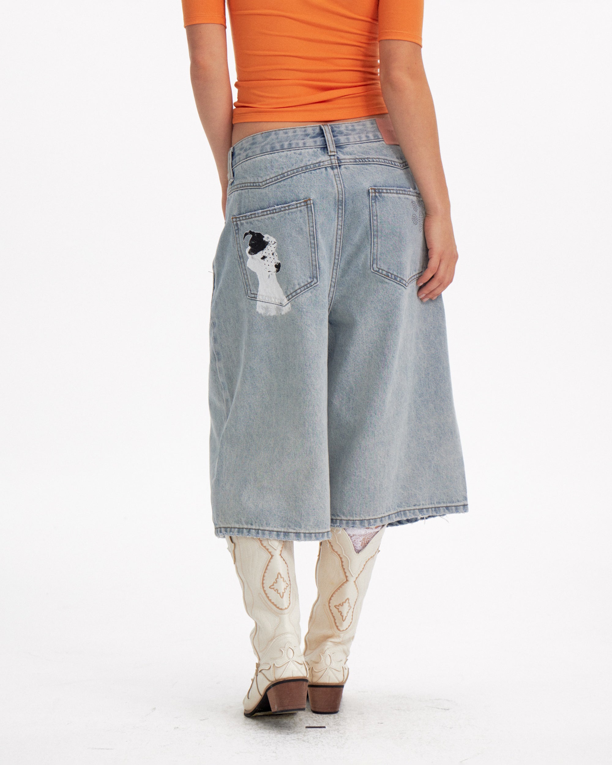 10AMSOTIIIIIIRED Retro Dog Graphic Washed Denim Shorts