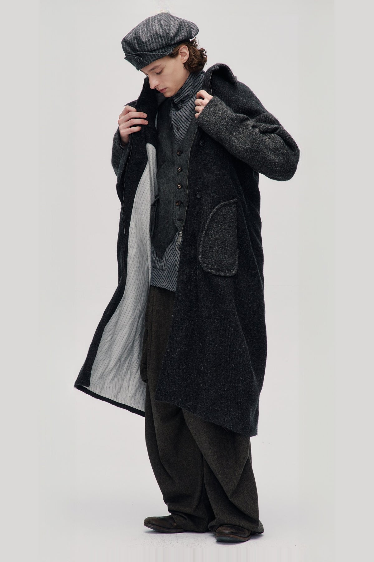 ILNya Nieternite Nifutur Striped Stand-Collar Long-Sleeve Shirt — full body