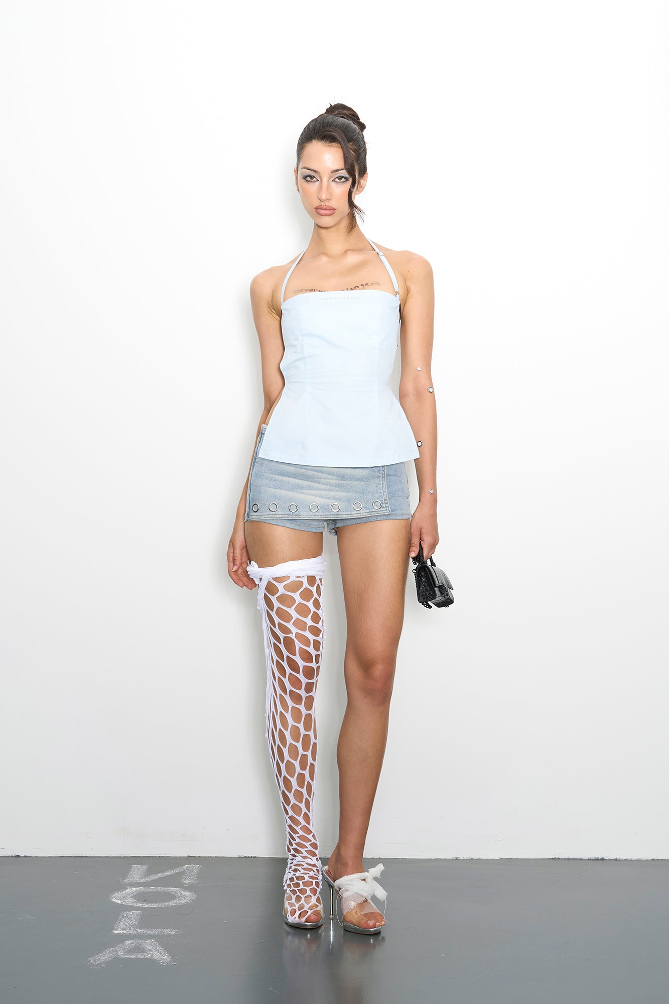 NEVER OFFEND L ANGEL Cut-Out Backless Halter Top