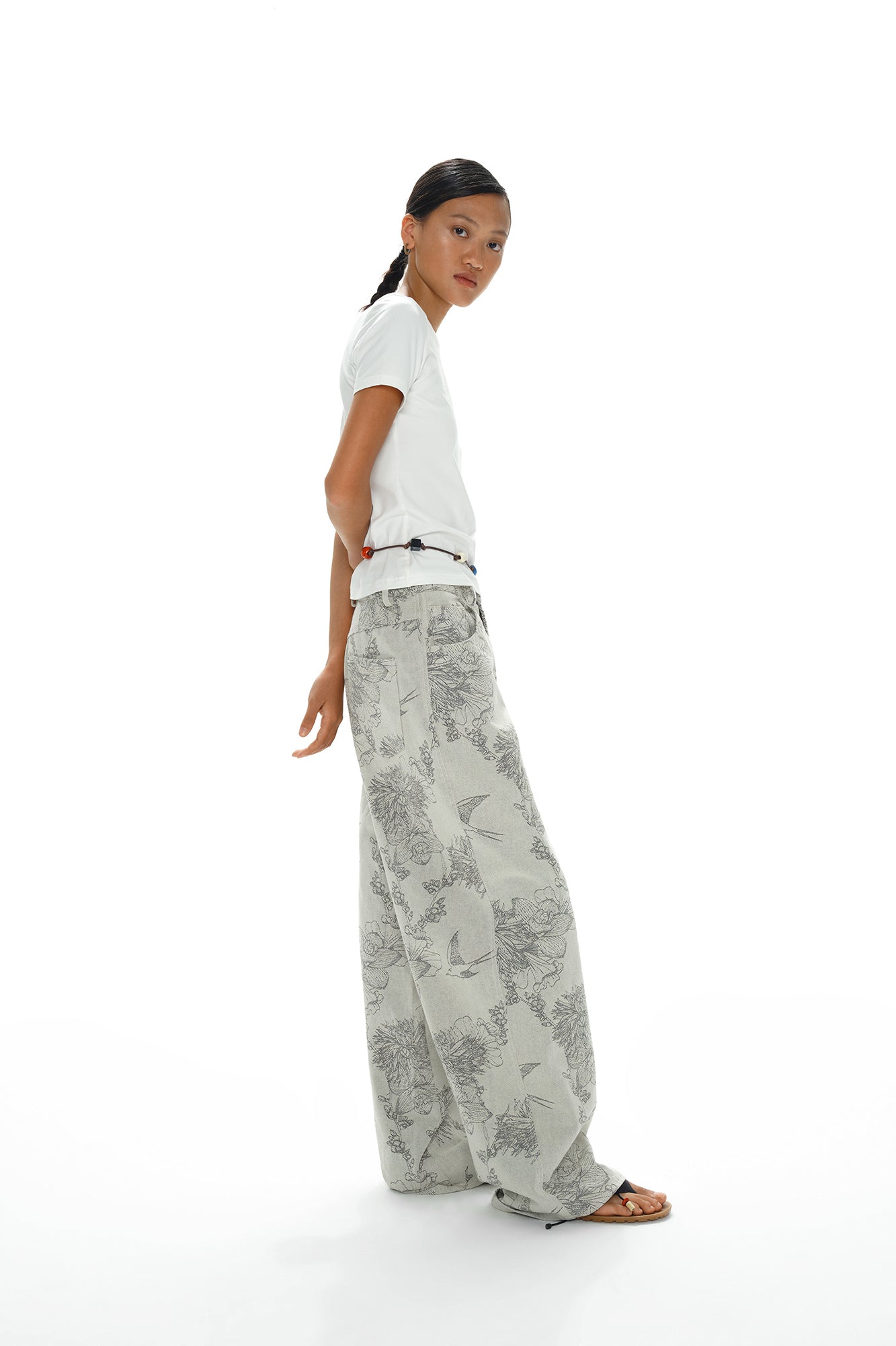 OINIMI Full-Print Botanical Sketch Wide-Leg Jeans