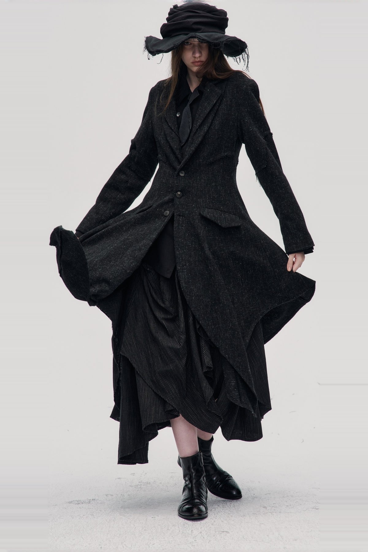 ILNya Nieternite Nifutur Wool-Blend Spliced Notch Lapel Coat — full body