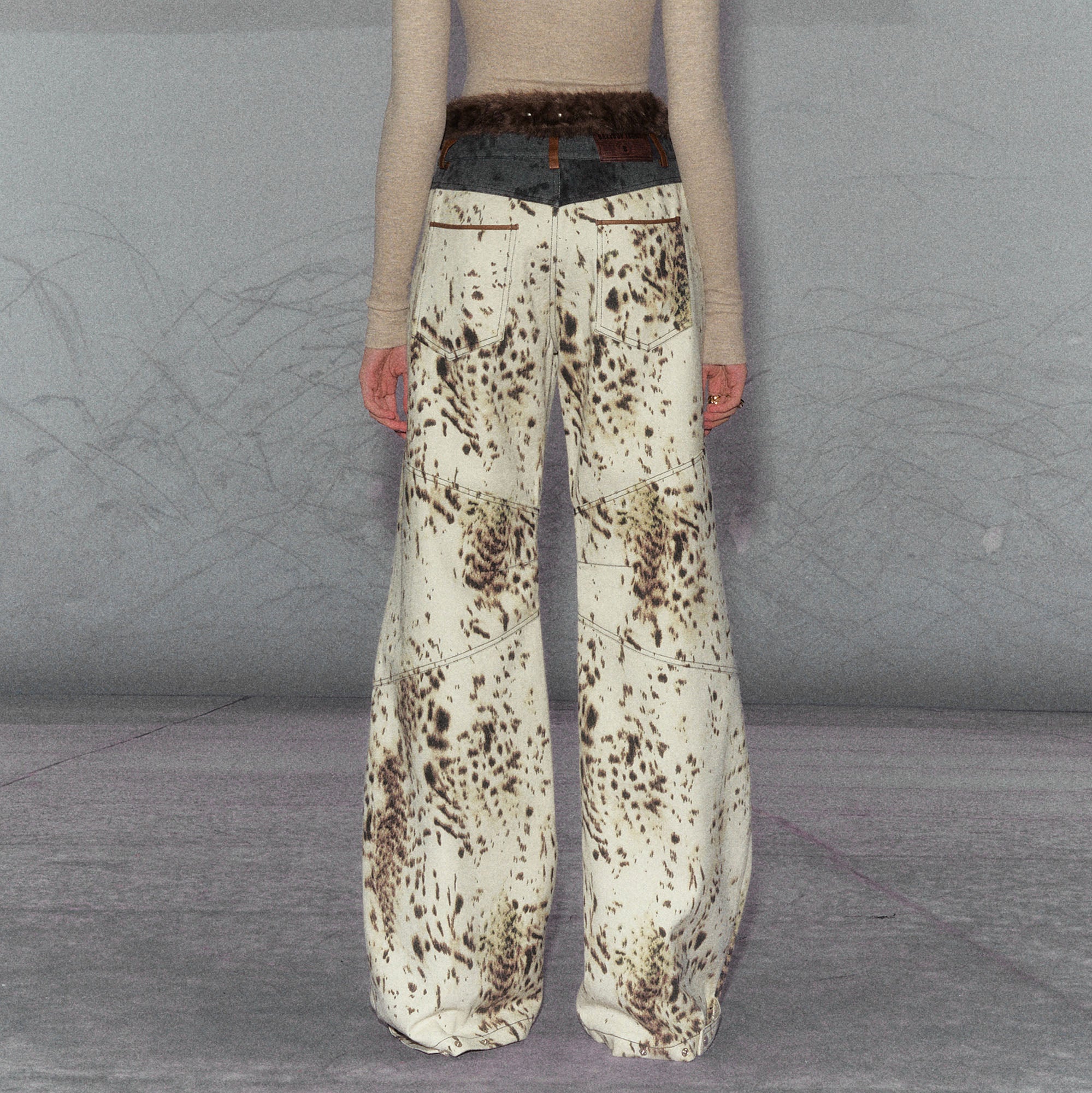 THE NEVERMORE Leopard Full-Print Panel Wide-Leg Pants