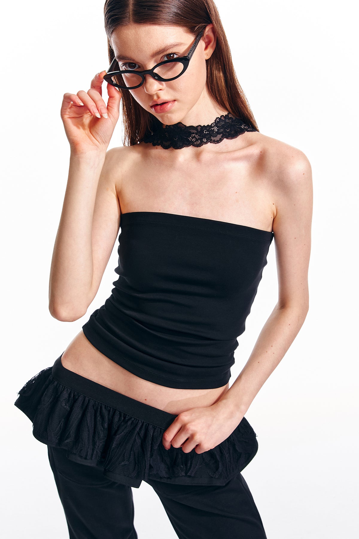 ALINNV STUDIO Lace Halter-Neck Ribbed Fitted Tank Top
