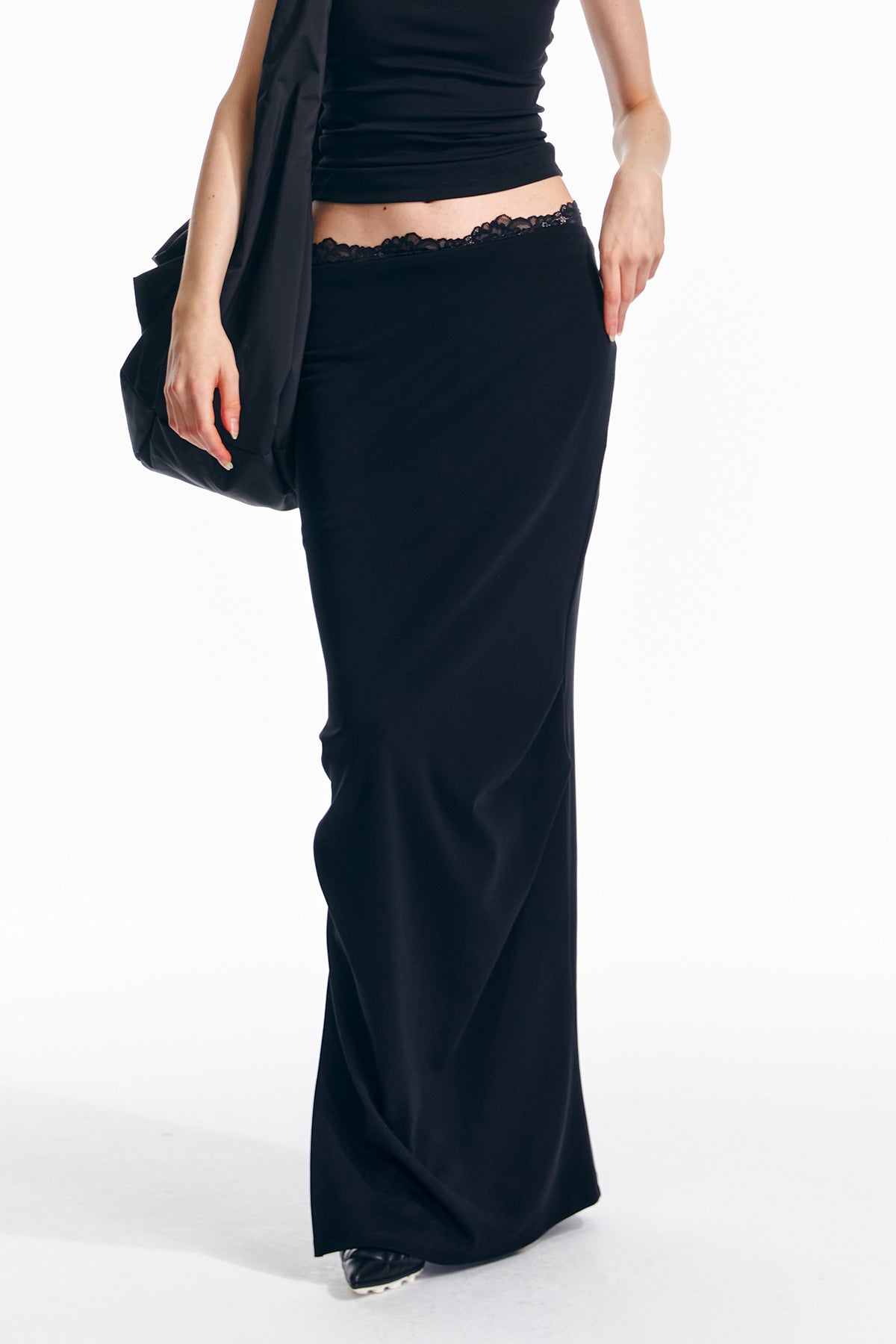 ALINNV STUDIO Lace-Waist Knitted Maxi Skirt
