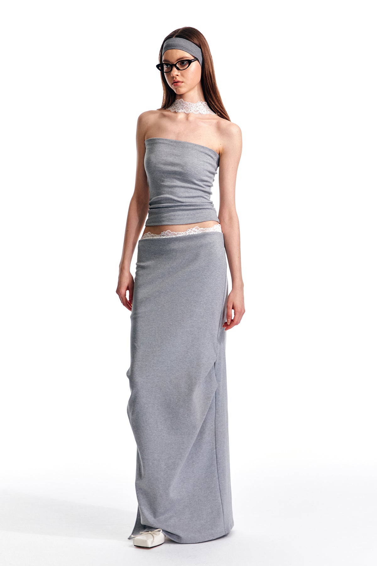 ALINNV STUDIO Lace Halter-Neck Ribbed Fitted Tank Top