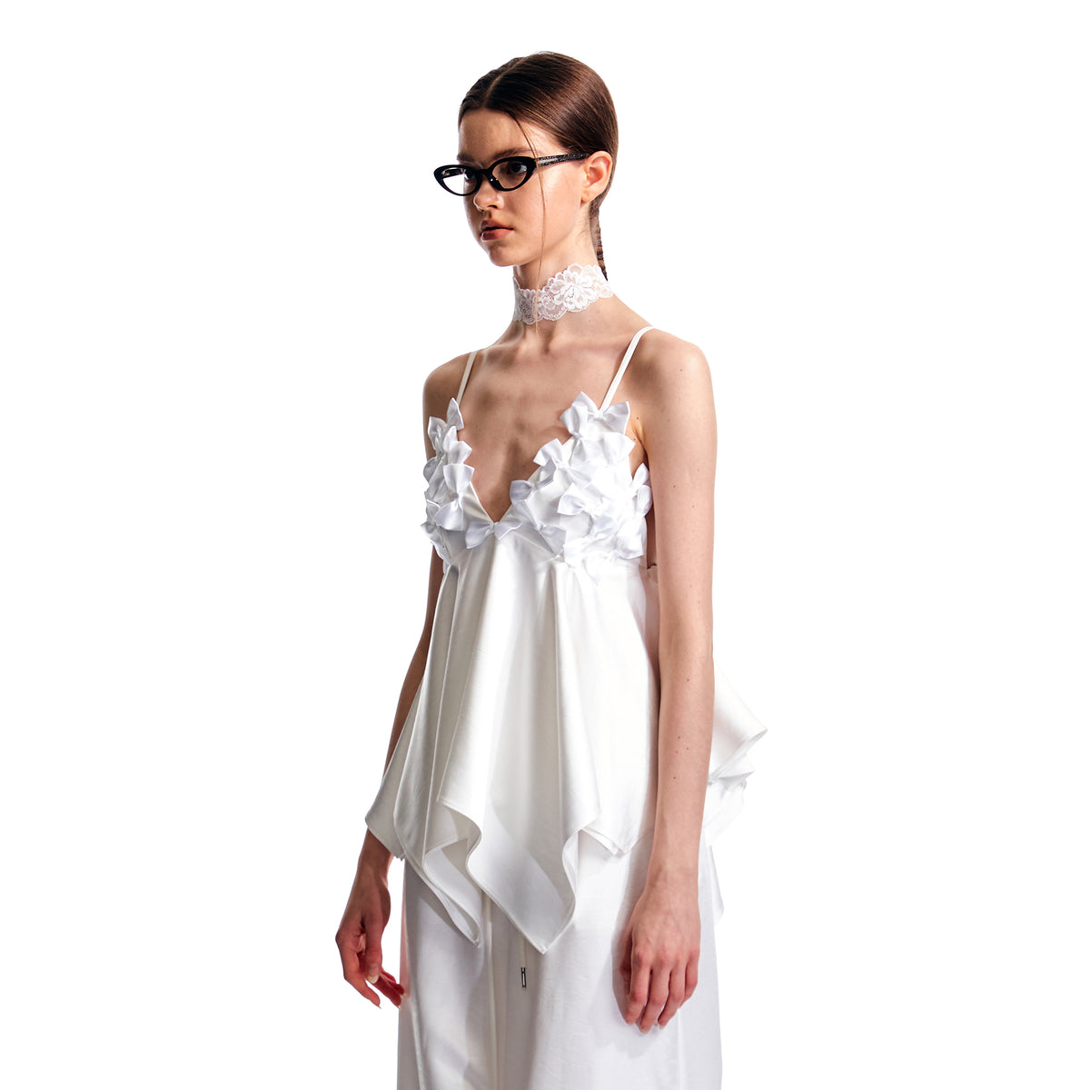 ALINNV STUDIO Bow Detail Flared Cami Top