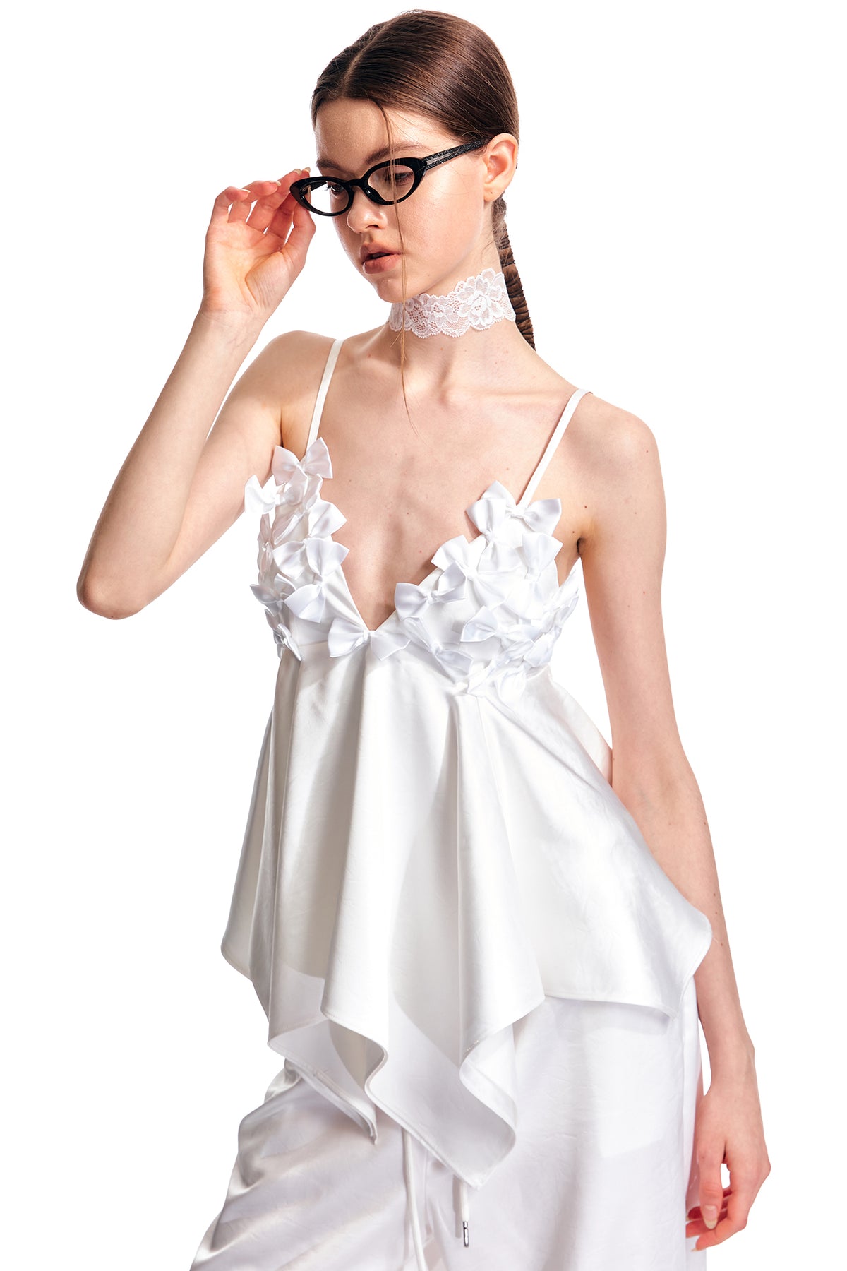 ALINNV STUDIO Bow Detail Flared Cami Top