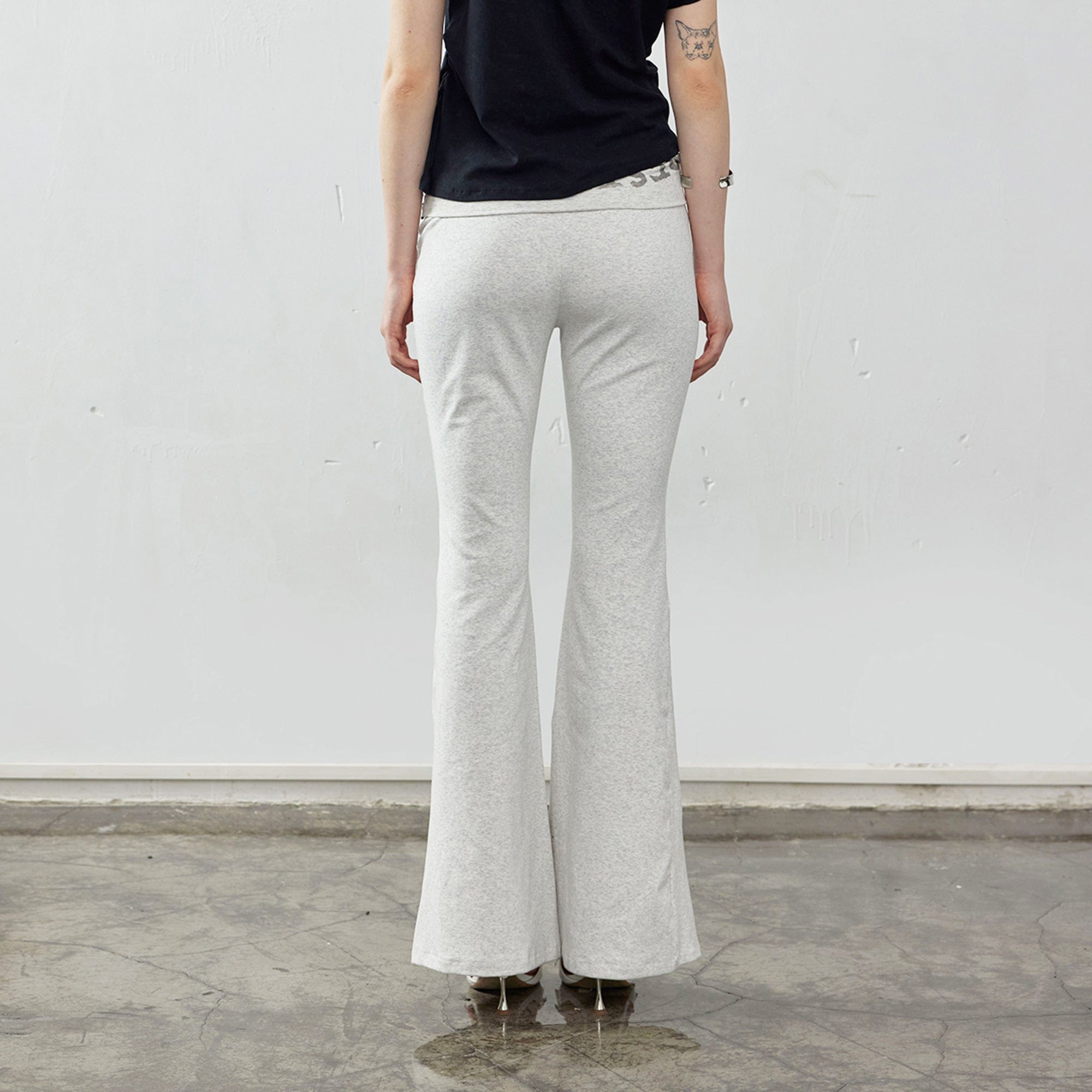 EMOHA Ruched Waist Flared Sweatpants