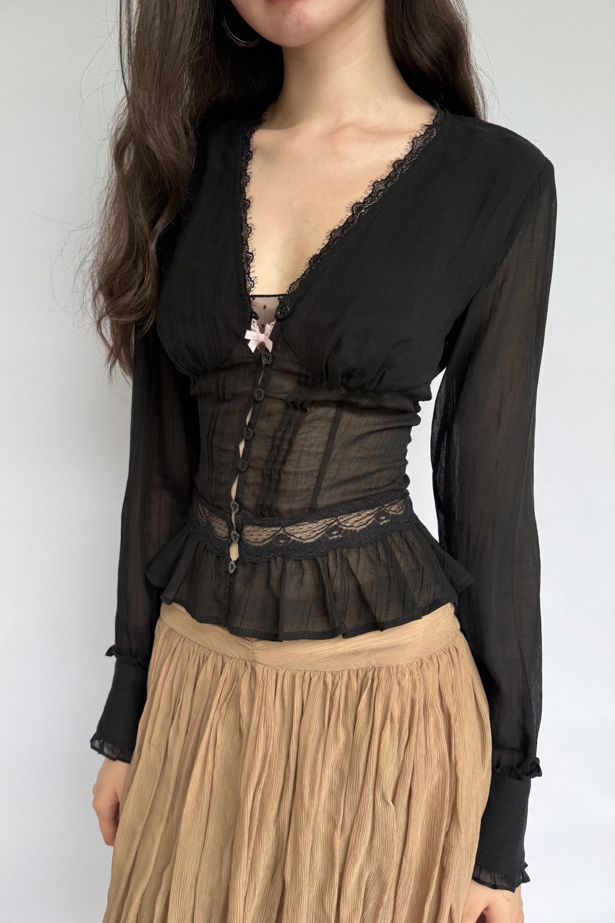 DOTYEARS Lace Slim-Fit Long-Sleeve Shirt — half body