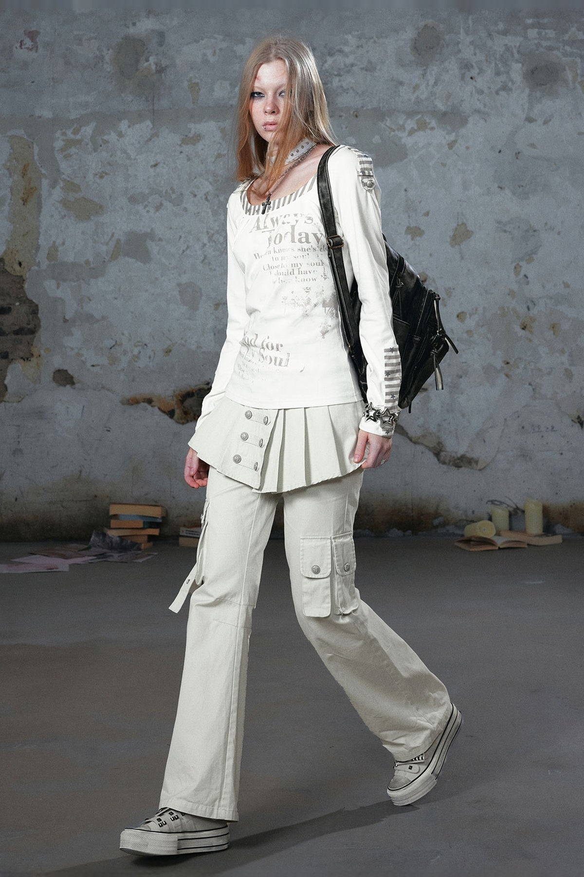 CESTNOUS Retro Washed Pleated Spliced Straight-Leg Pants — full body · Rice Grey