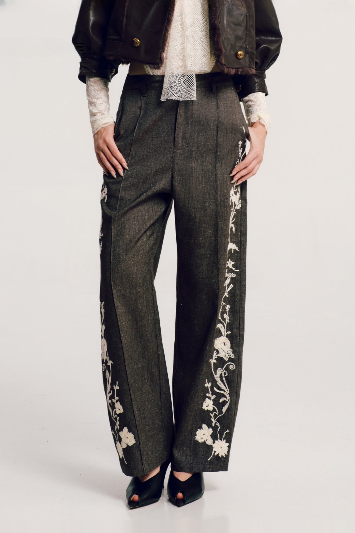 AWOKENTIME Floral Embroidered Linen-Blend Flared Trousers — half body